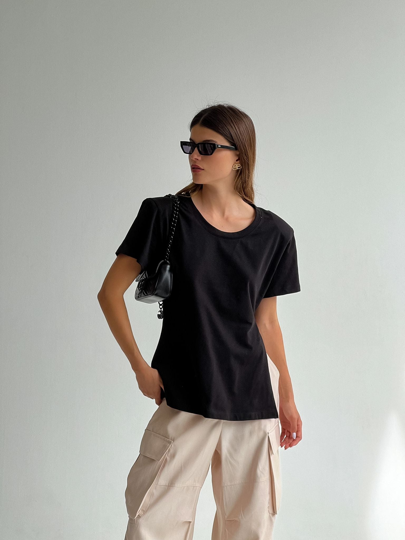 חולצת בייס כריות