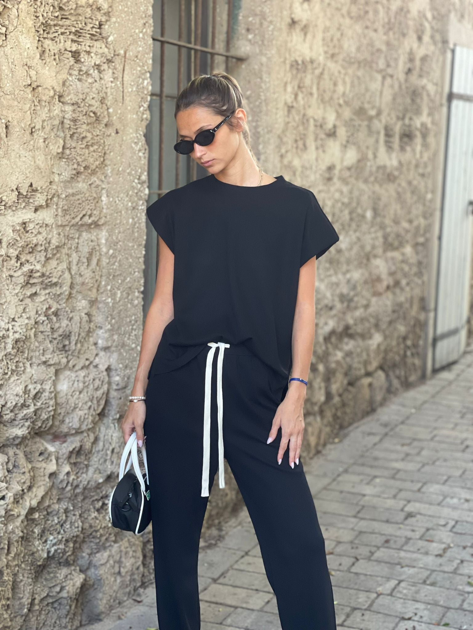 חליפת לי-אור