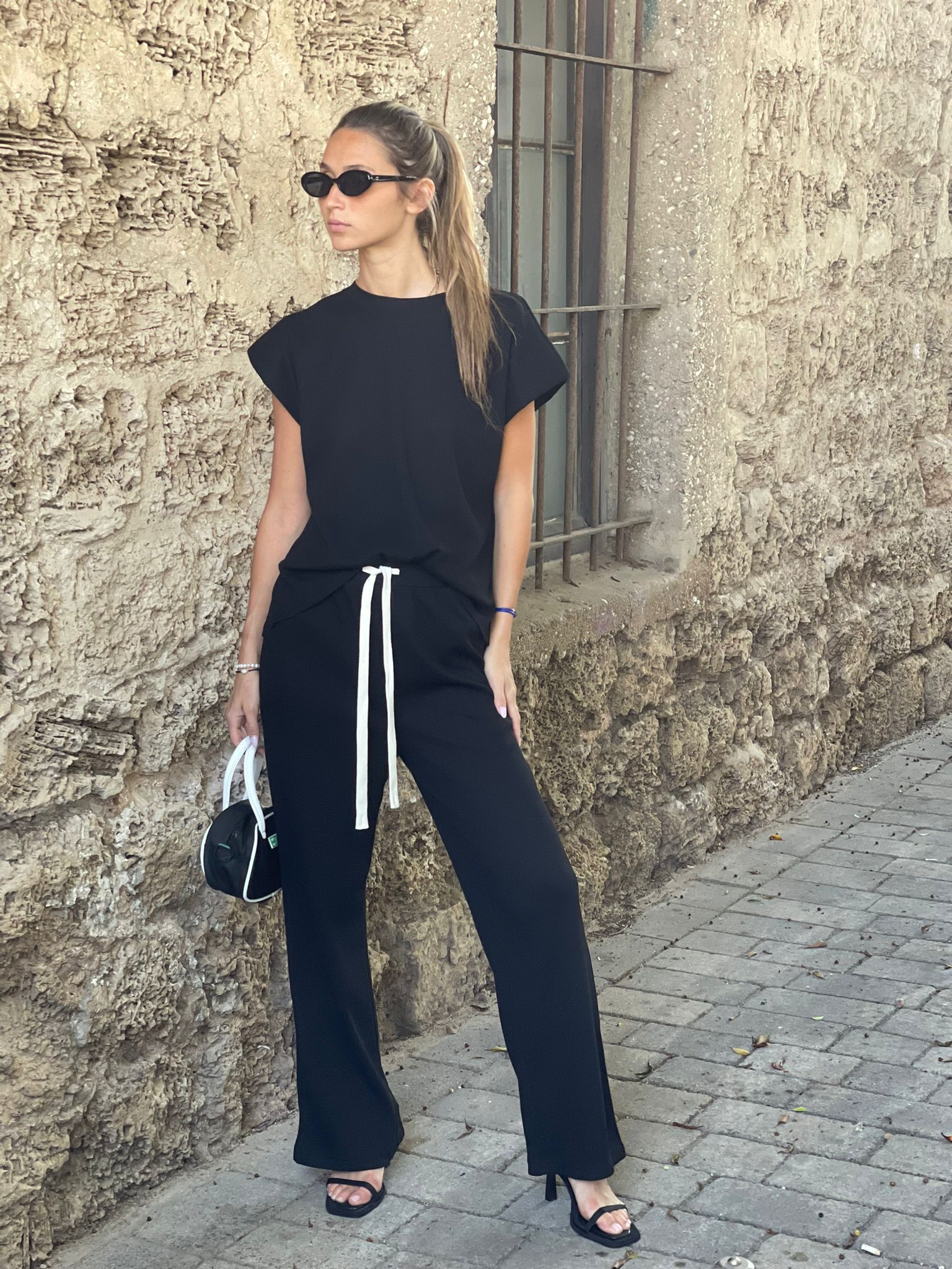 חליפת לי-אור