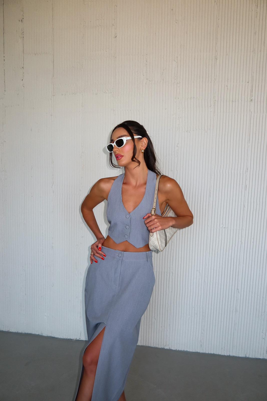 חליפת סוקי אפור