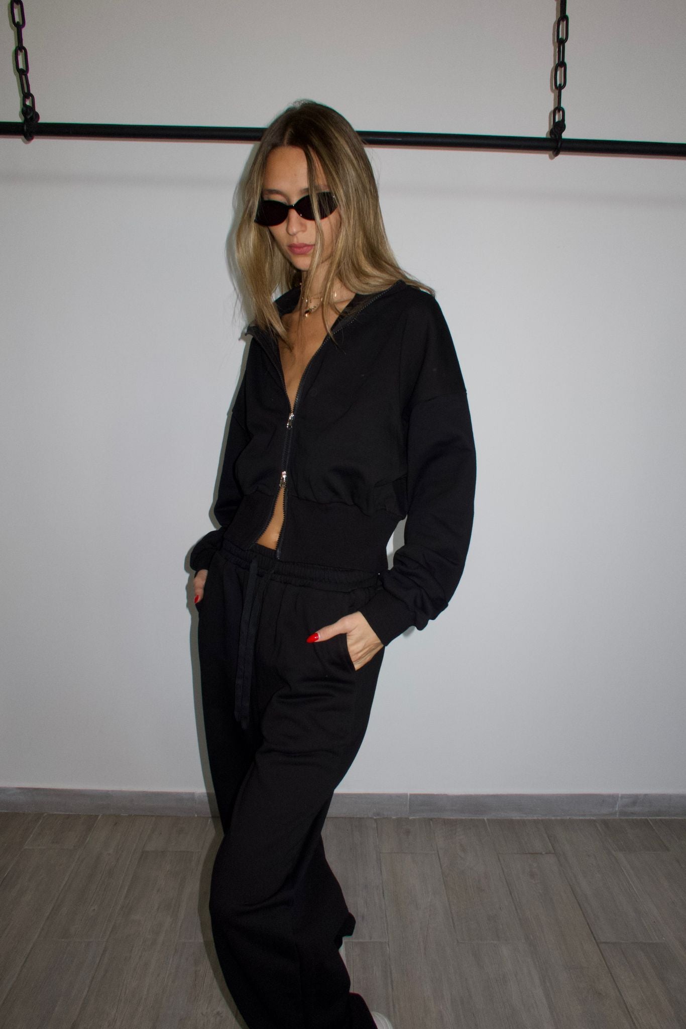 חליפת פנאי גל שחור