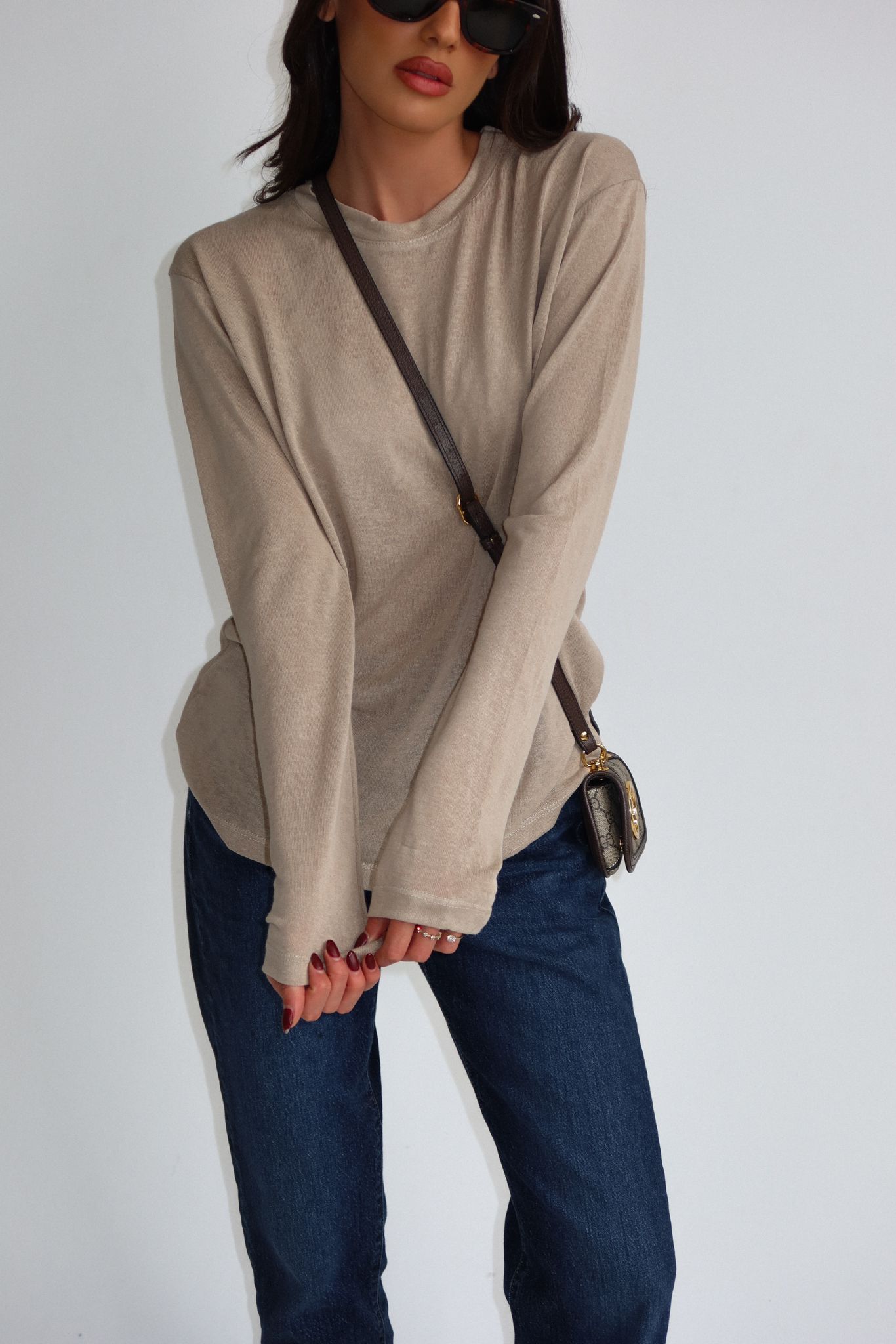 בייסיק פשתן צווארון ניקי