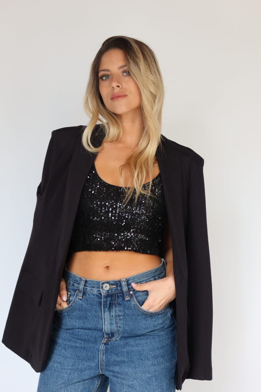 ג'קט מחויט רכיסה כפולה