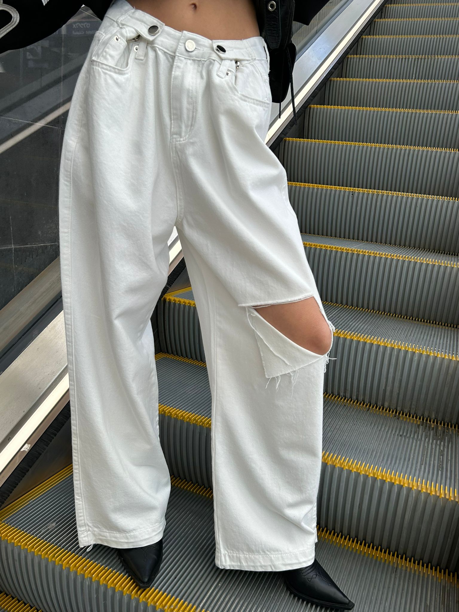 ג'ינס מיילי לבן