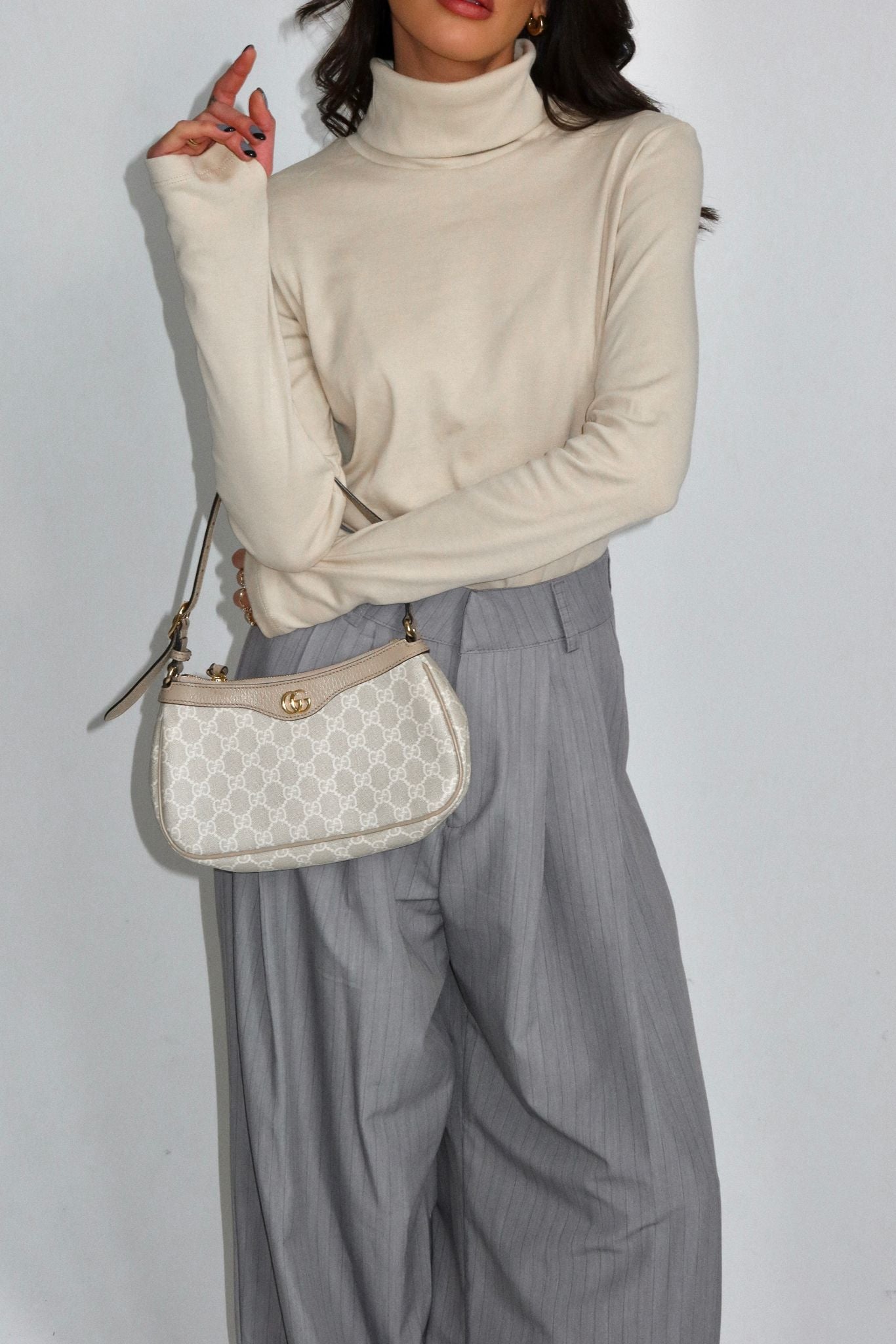 בייסיק גולף נויה אבן