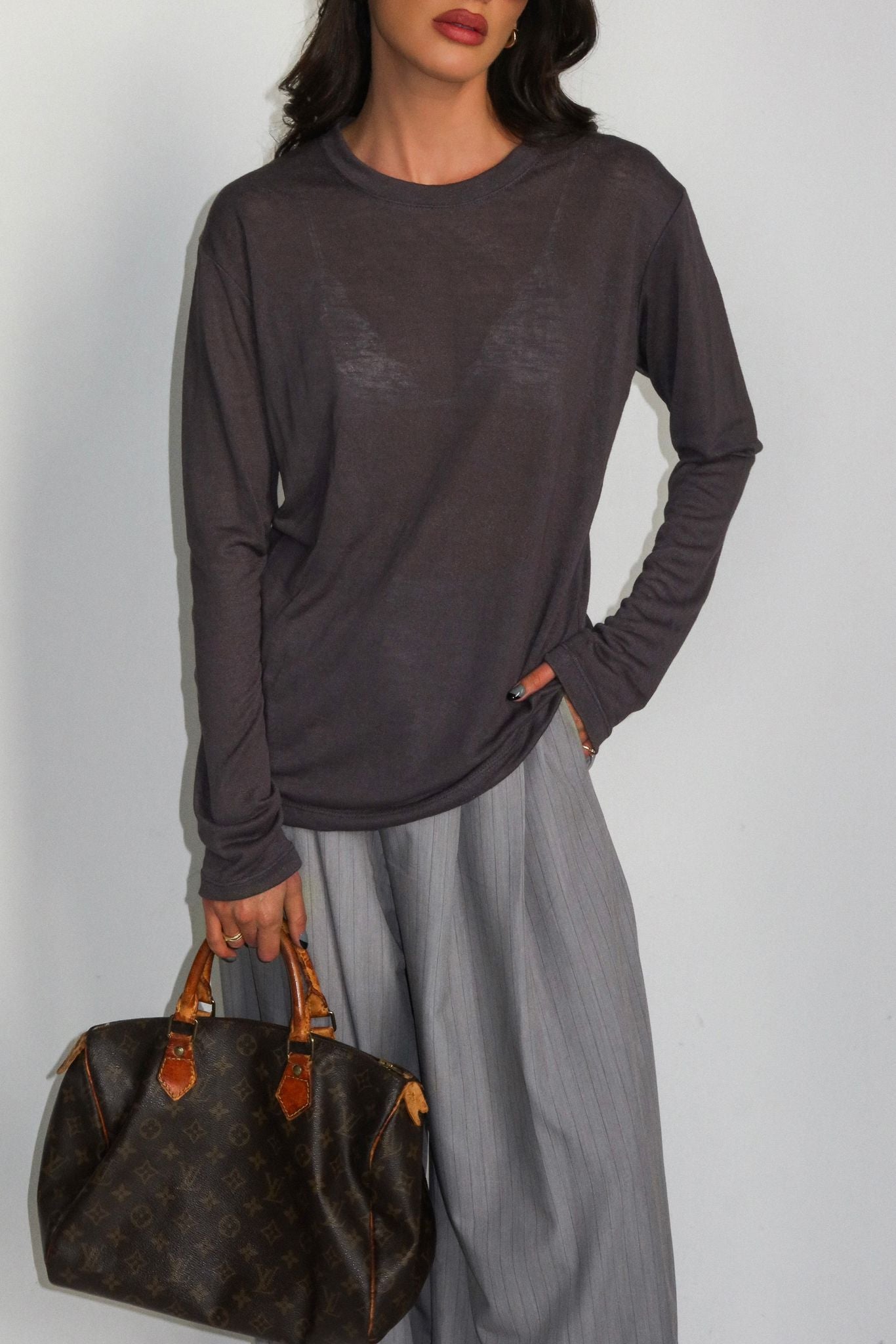 בייסיק פשתן צווארון ניקי