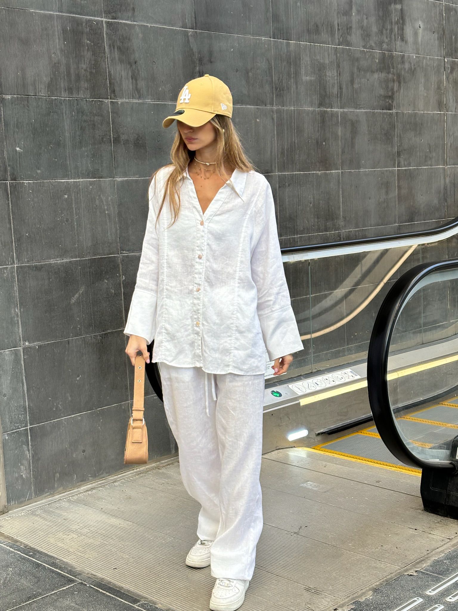 חליפת ג'רי לבן