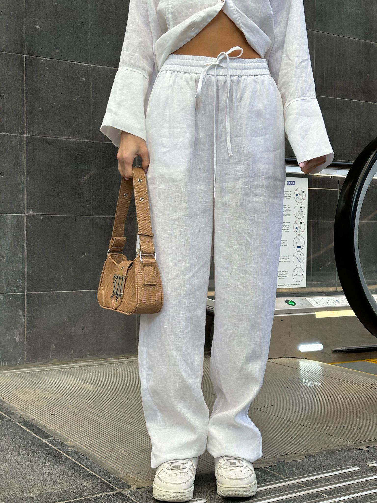 חליפת ג'רי לבן