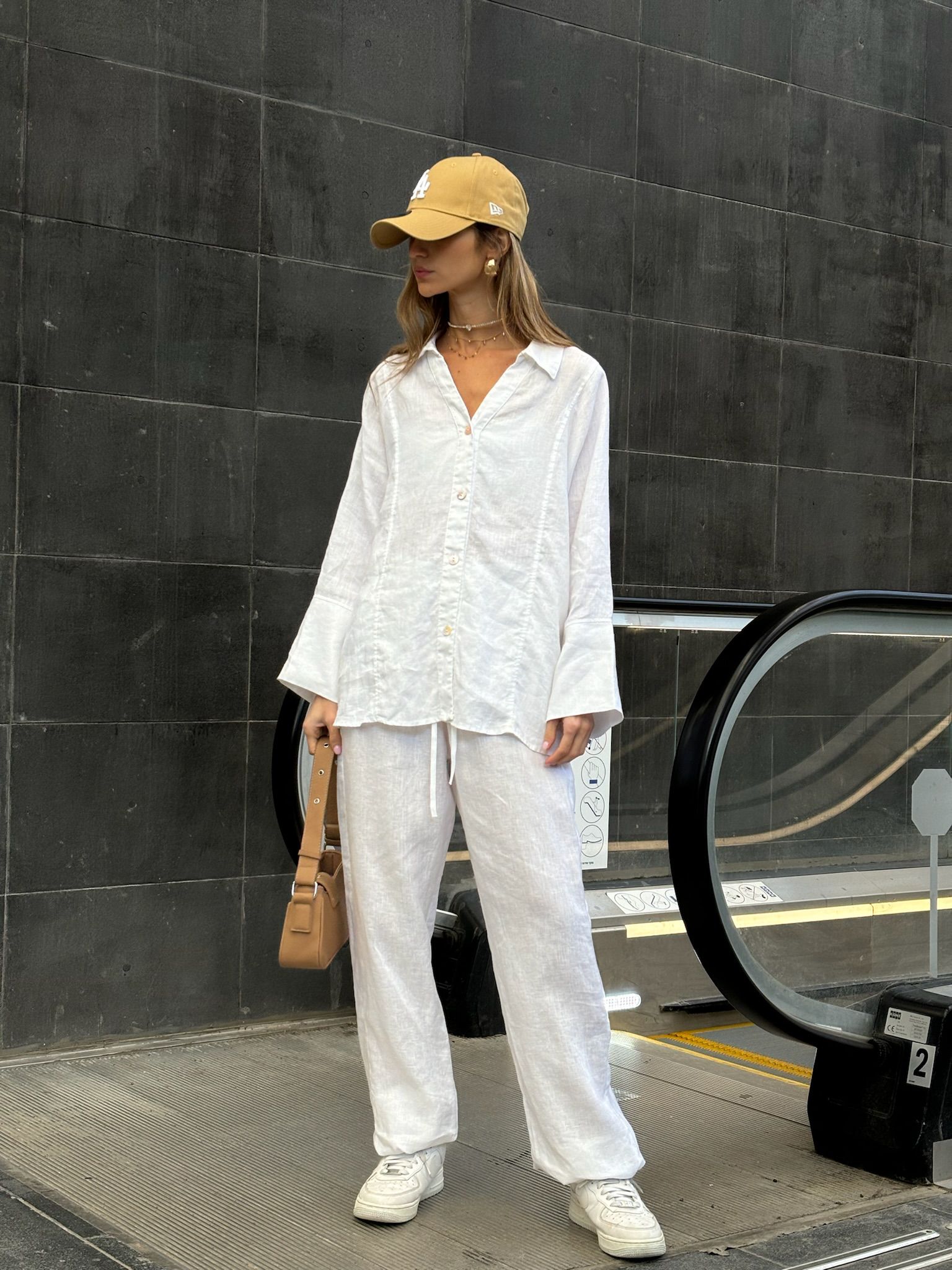 חליפת ג'רי לבן