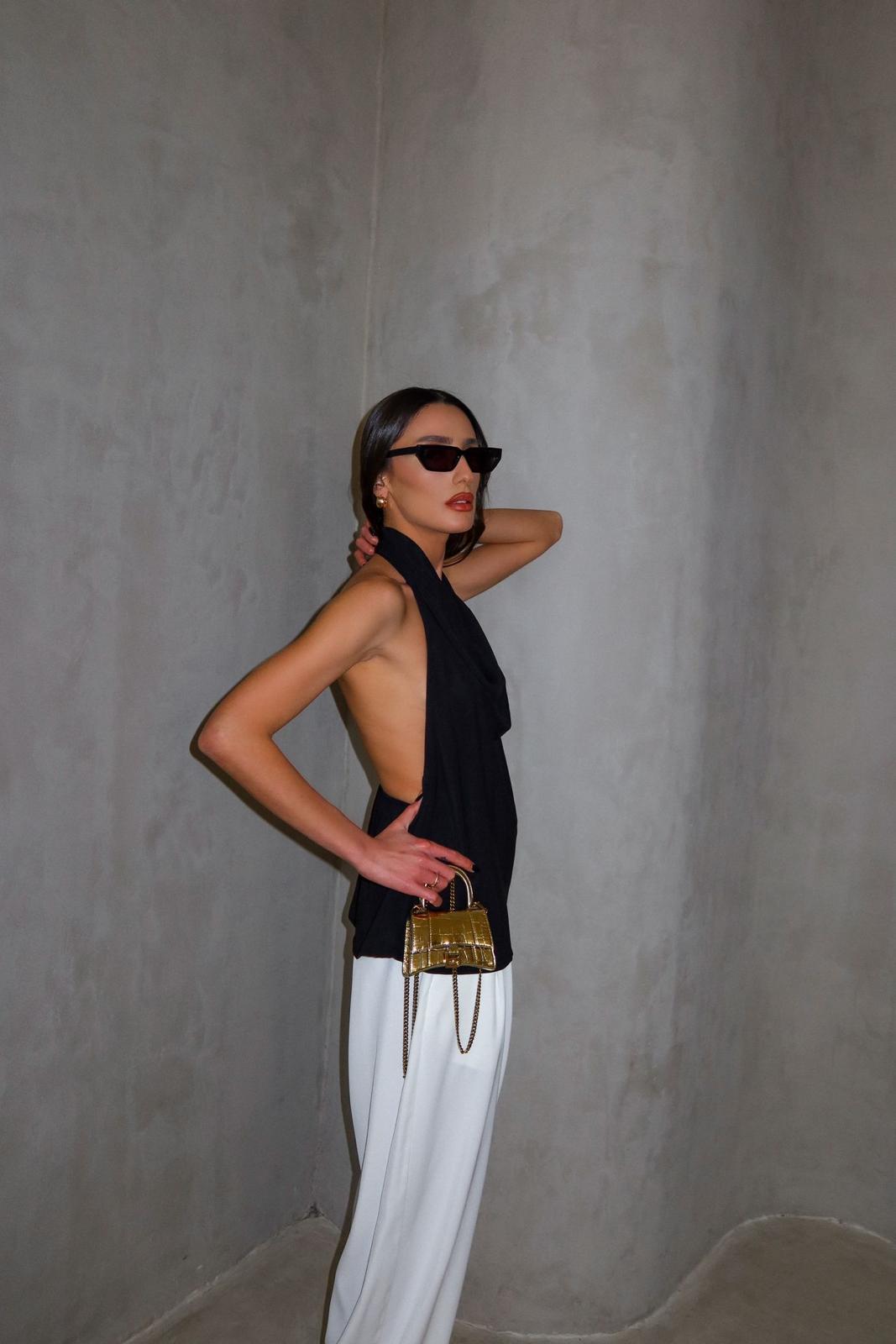 טופ אלבינה שחור