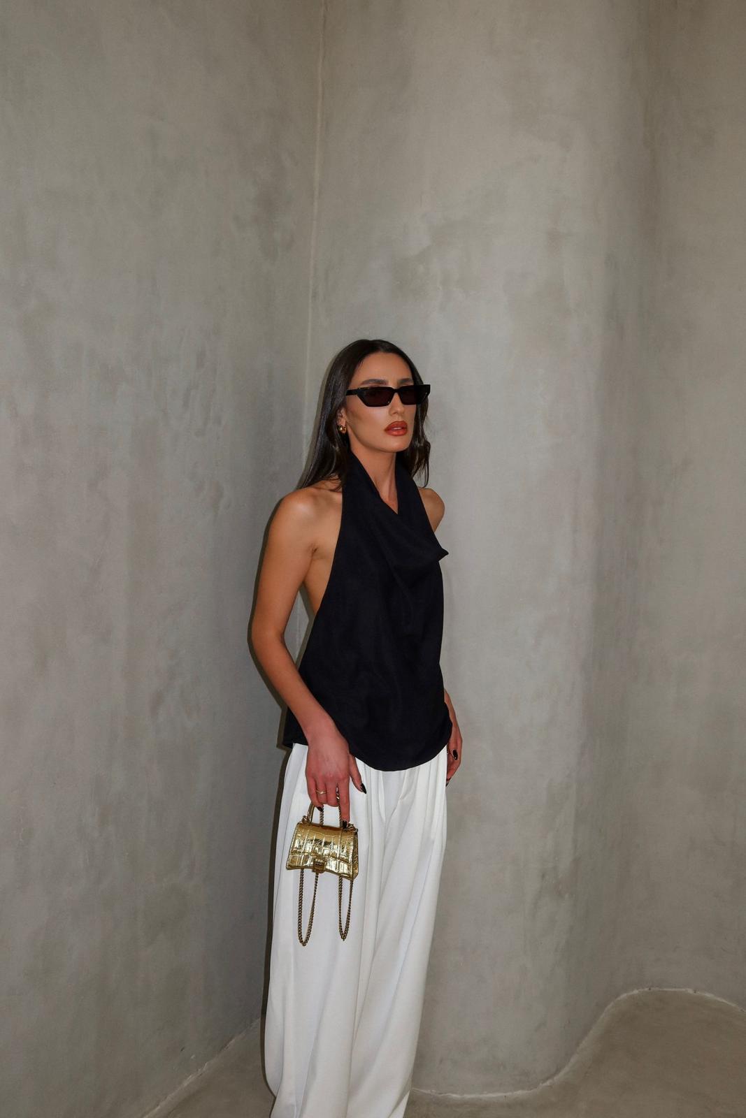 טופ אלבינה שחור