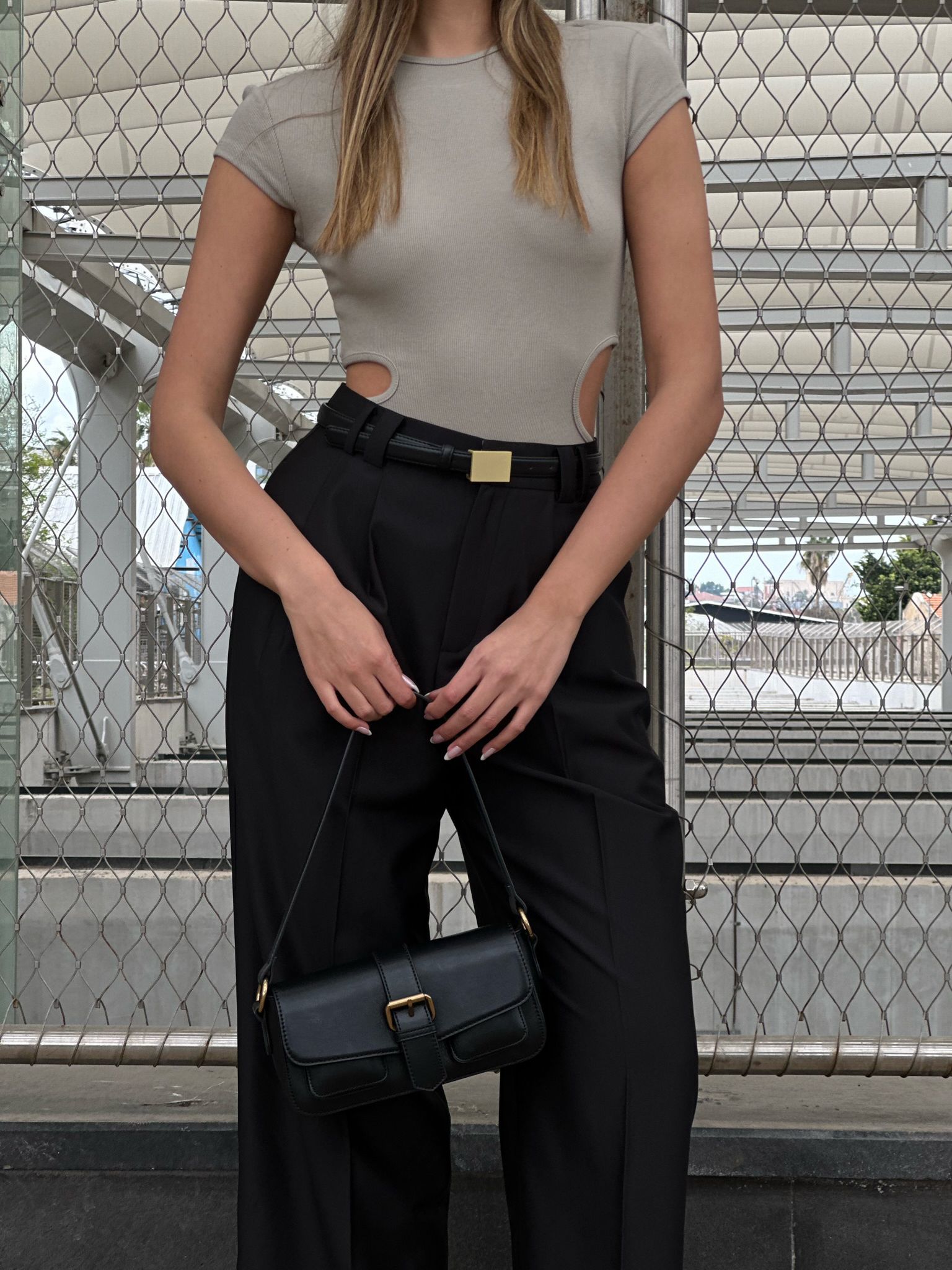 בגד גוף תיאה קאמל