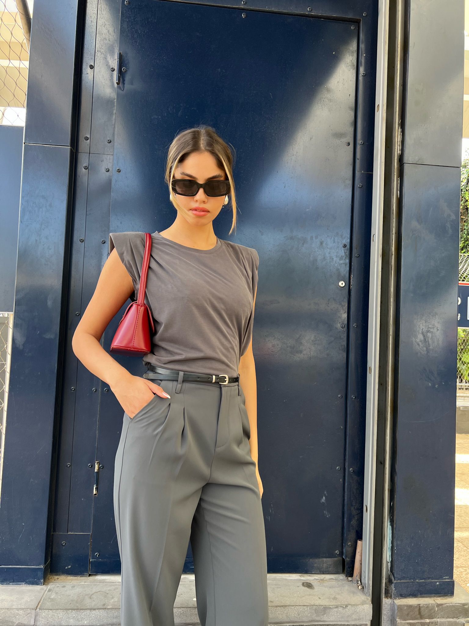 חולצת ניב אפור