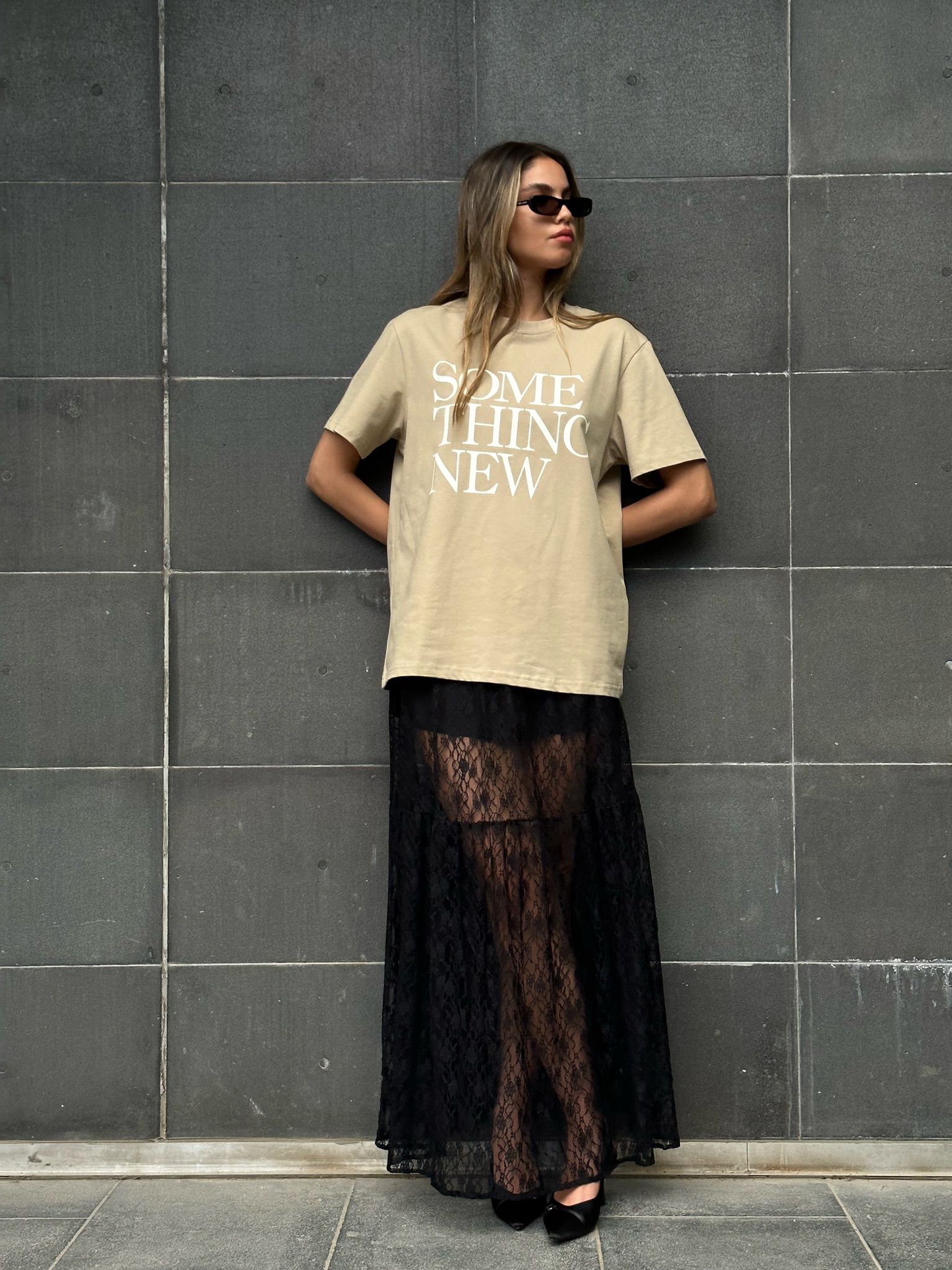 חולצת לוריה קאמל