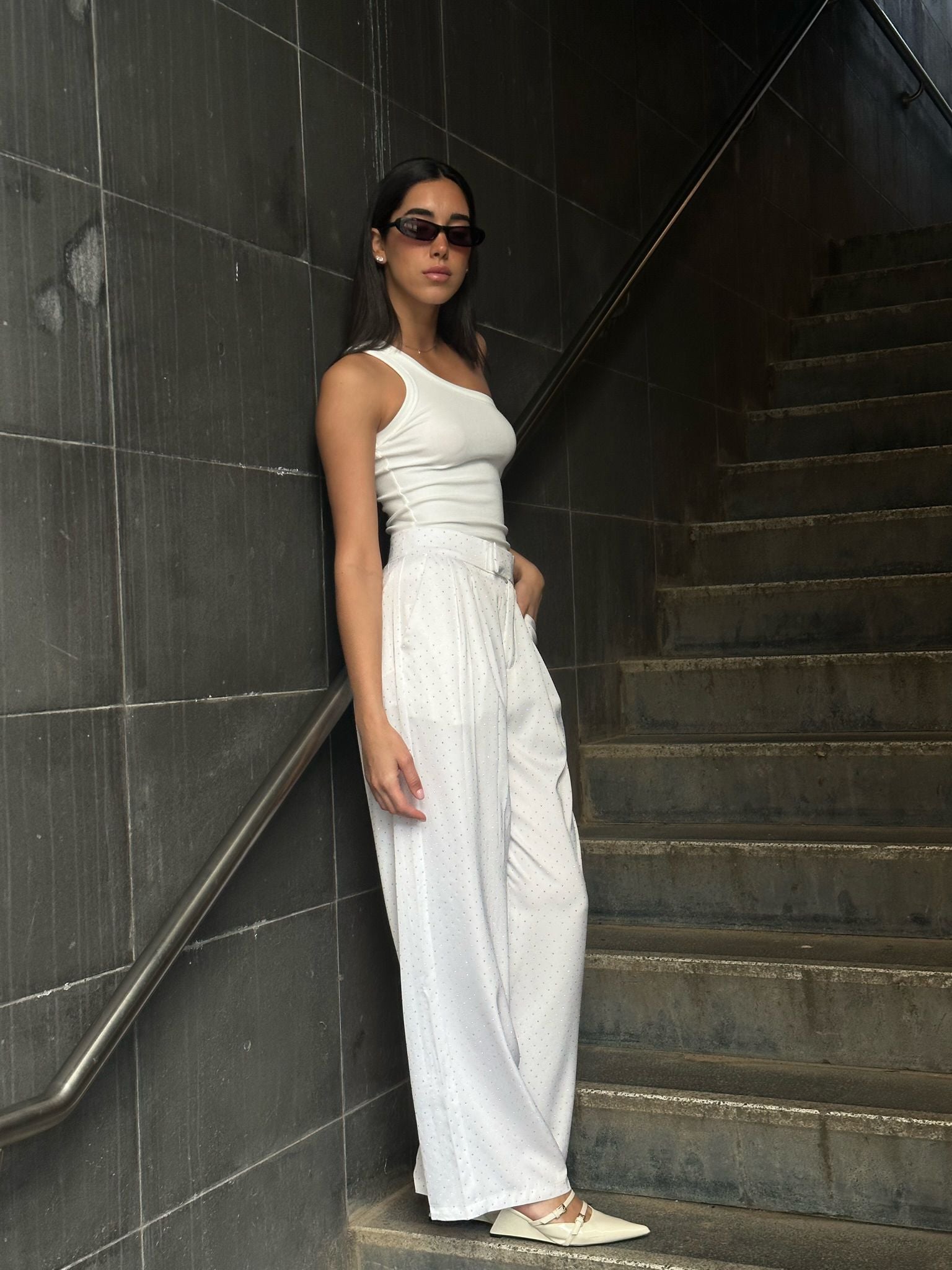 מכנס אבנים רואי לבן