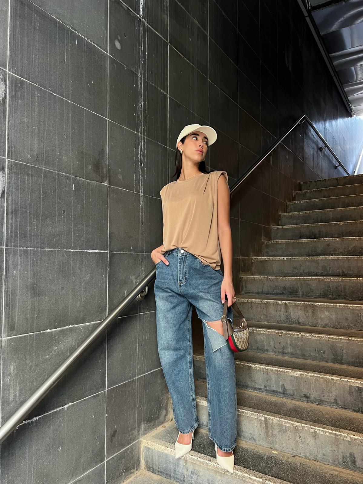 חולצת אור חום