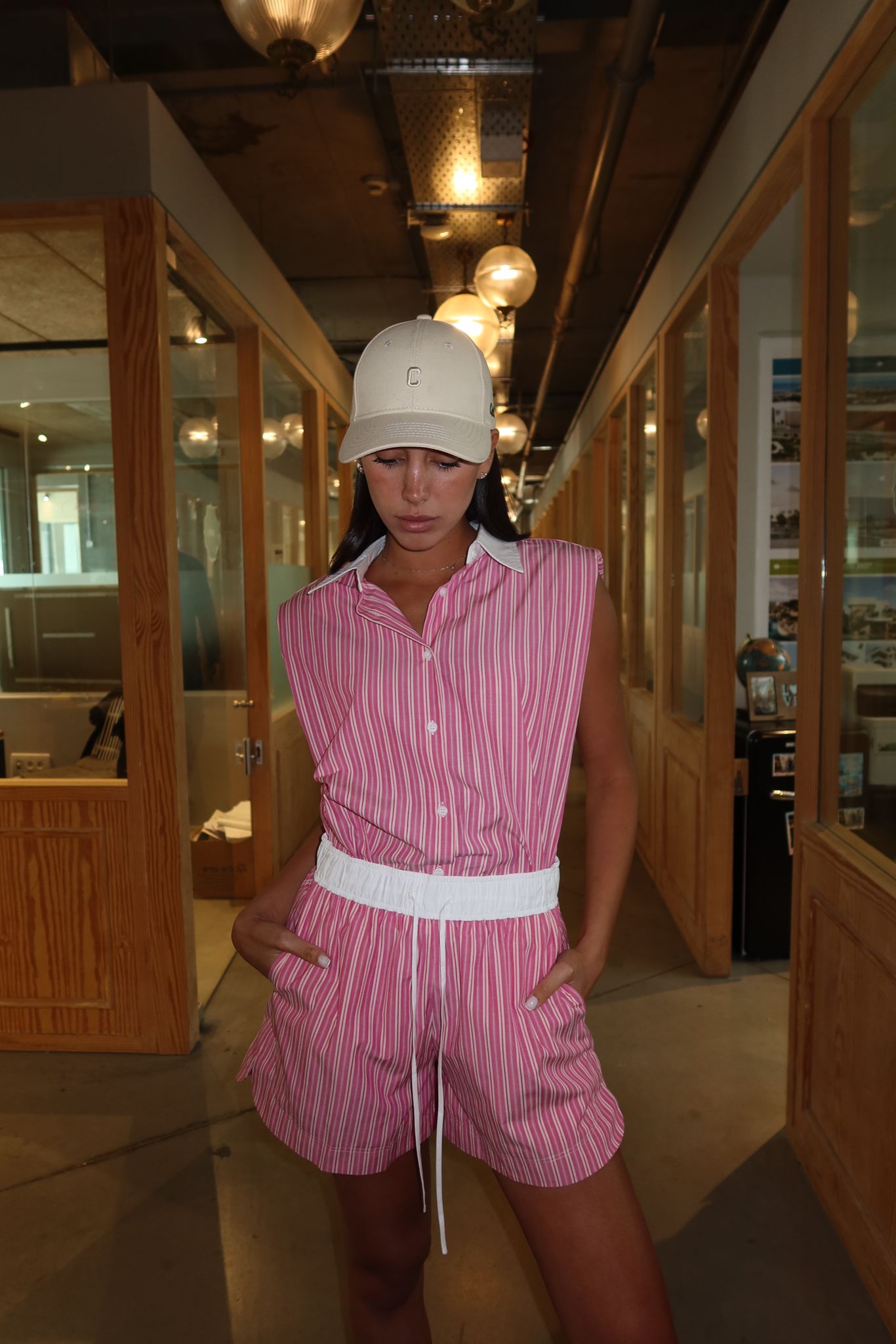 חולצת תום ורוד