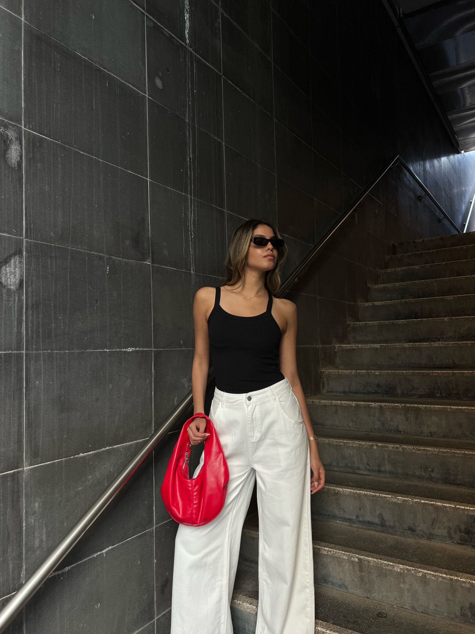 גופיה נוף שחור