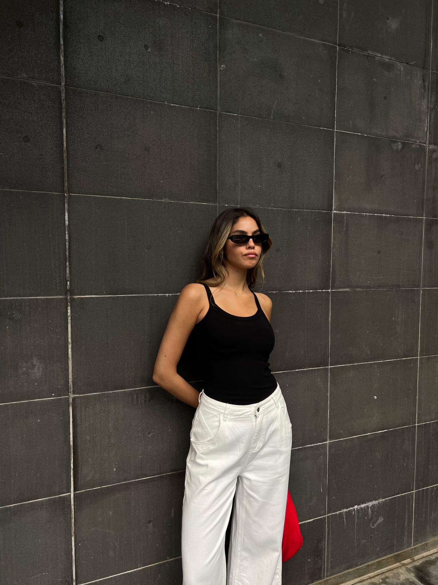 גופיה נוף שחור