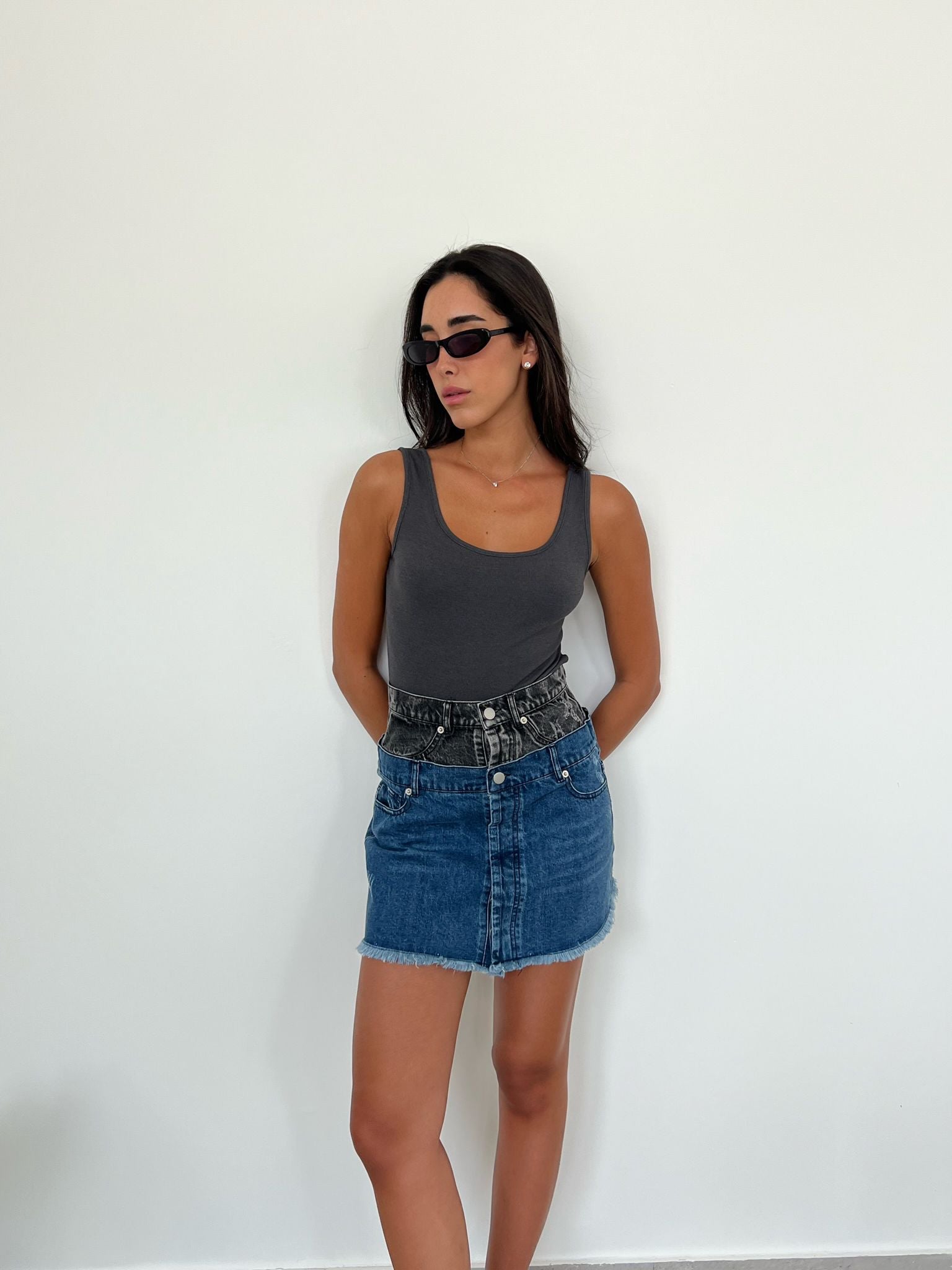 בגד גוף ברי אפור