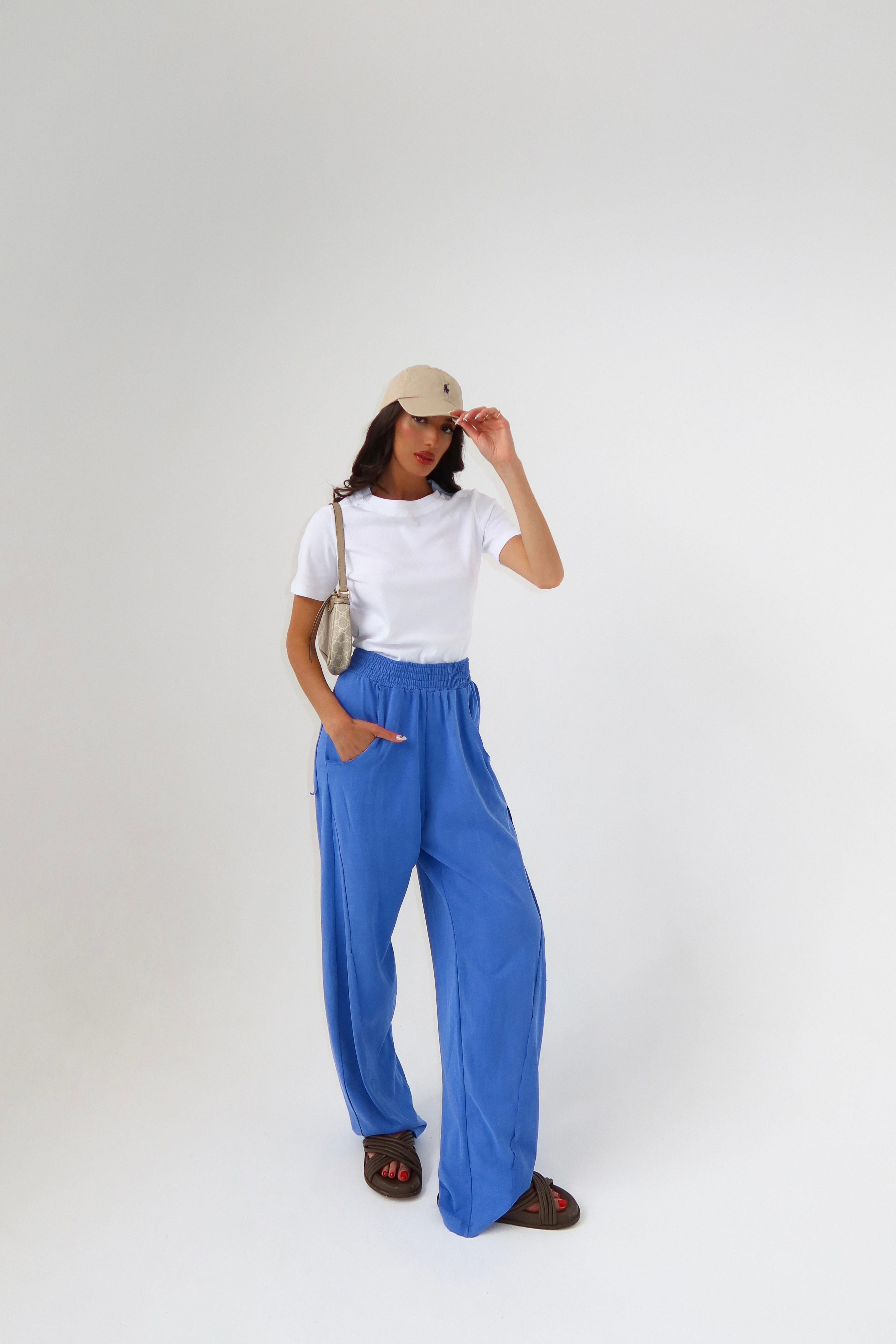 בייסיק דריין לבן