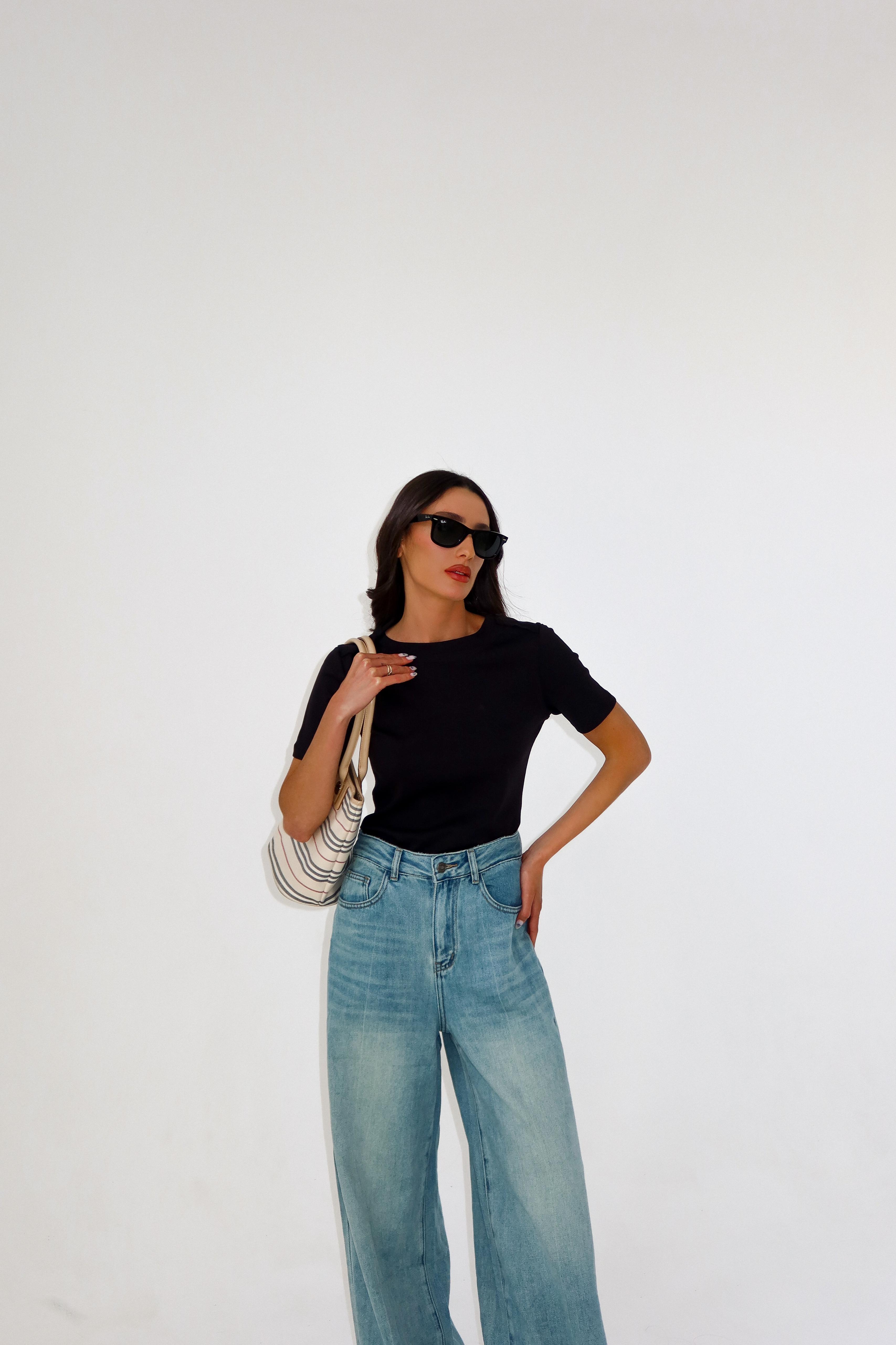 בייסיק 296 שחור