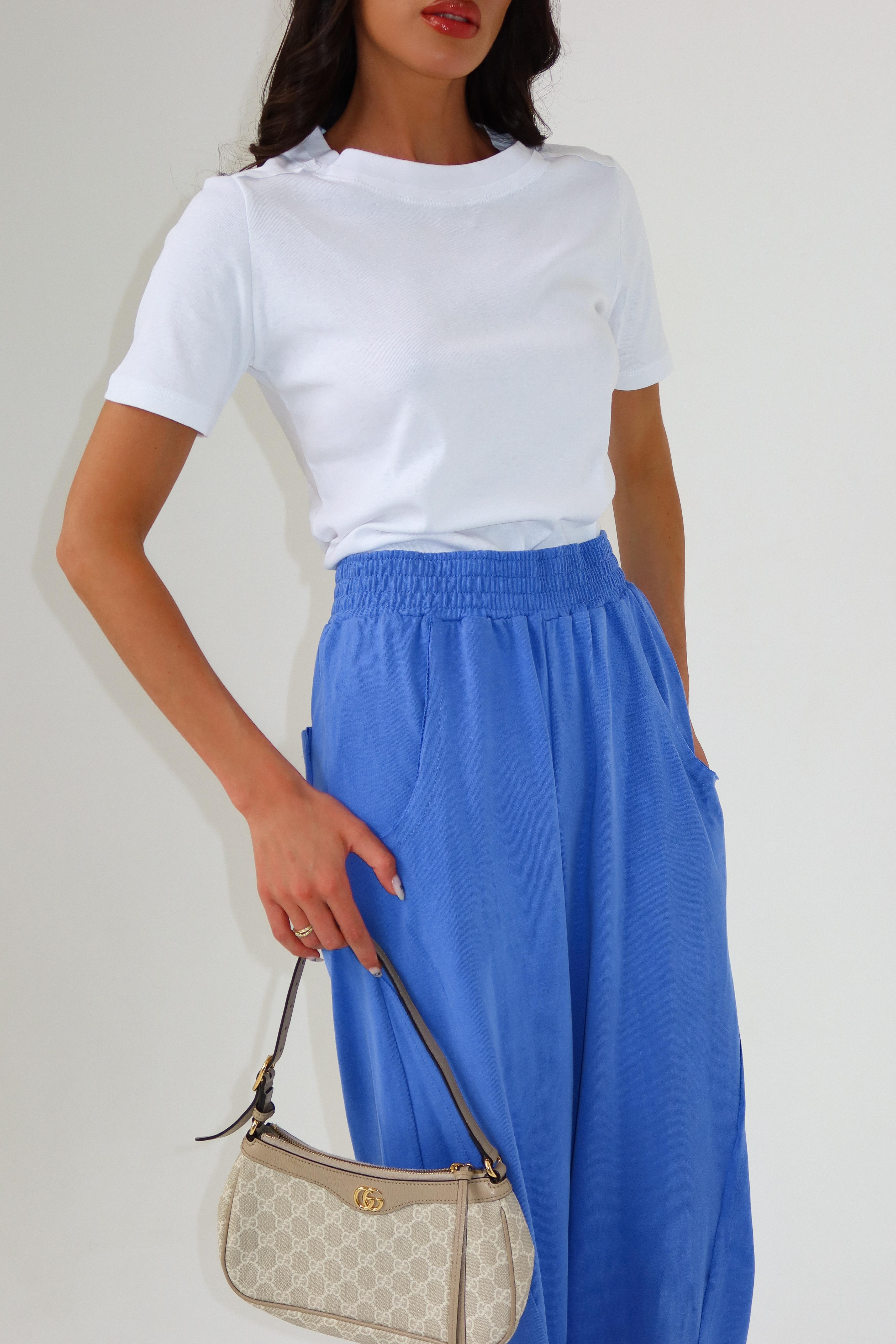 בייסיק דריין לבן