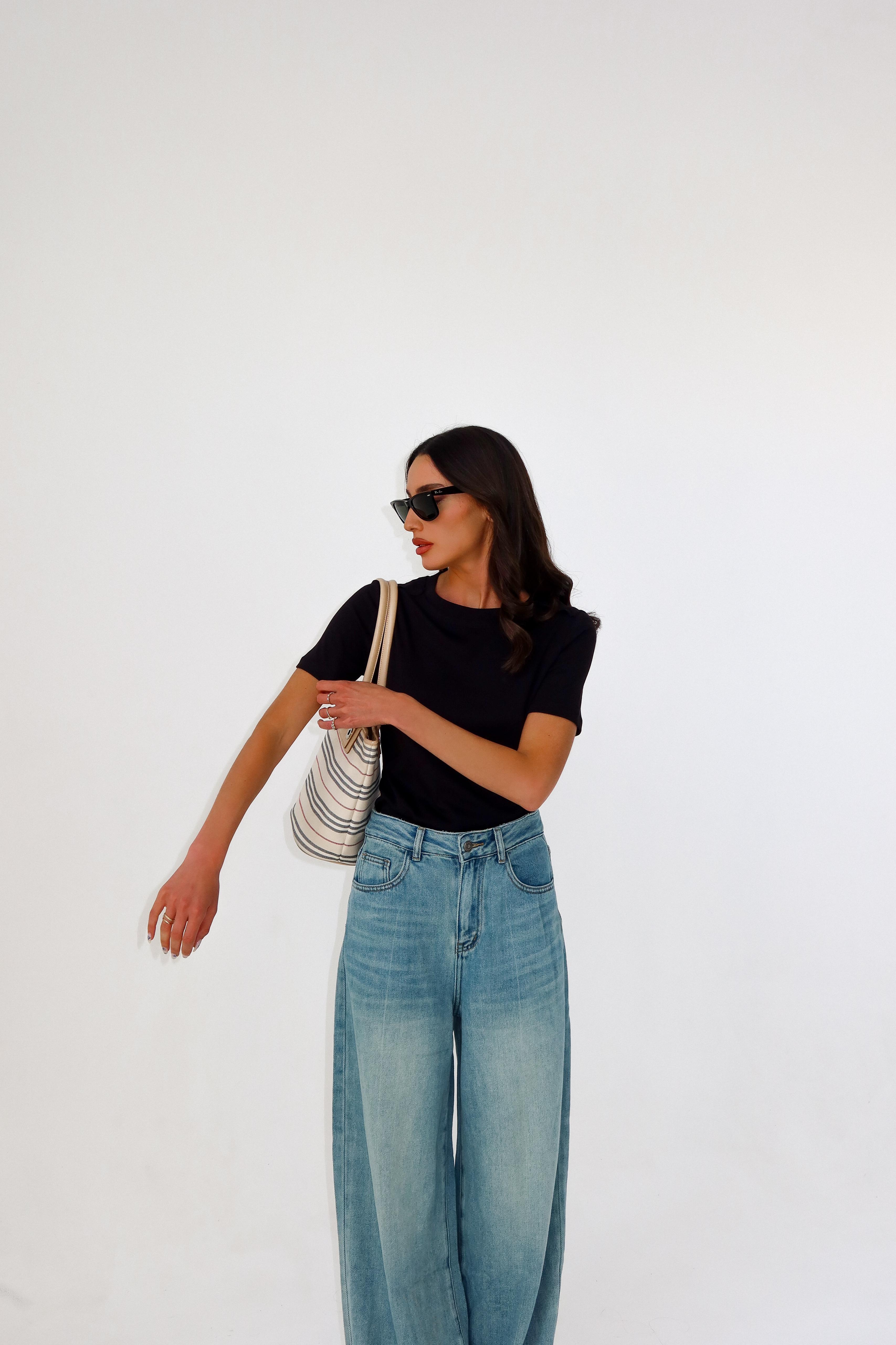 בייסיק 296 שחור