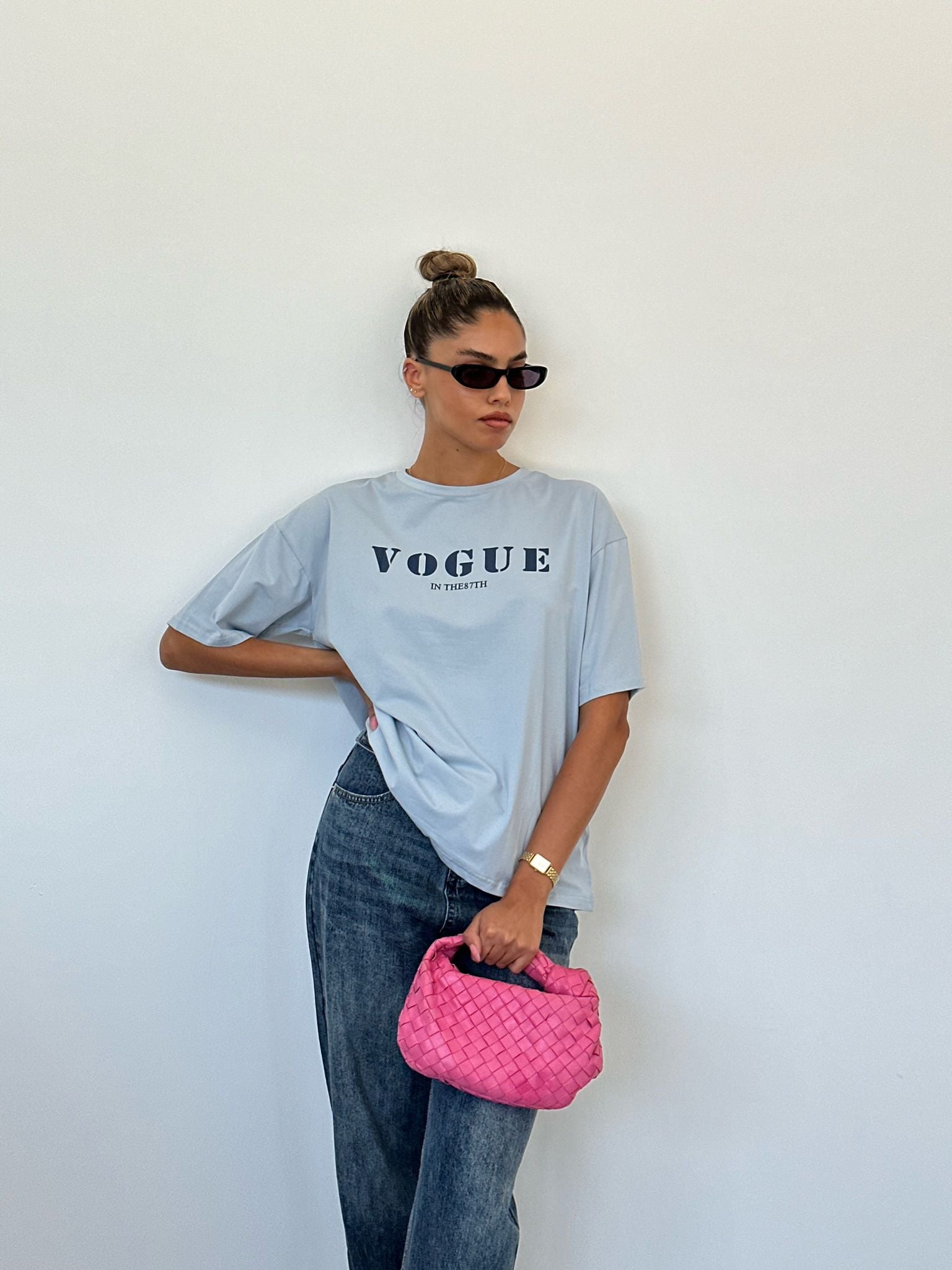 חולצת ויק אפור