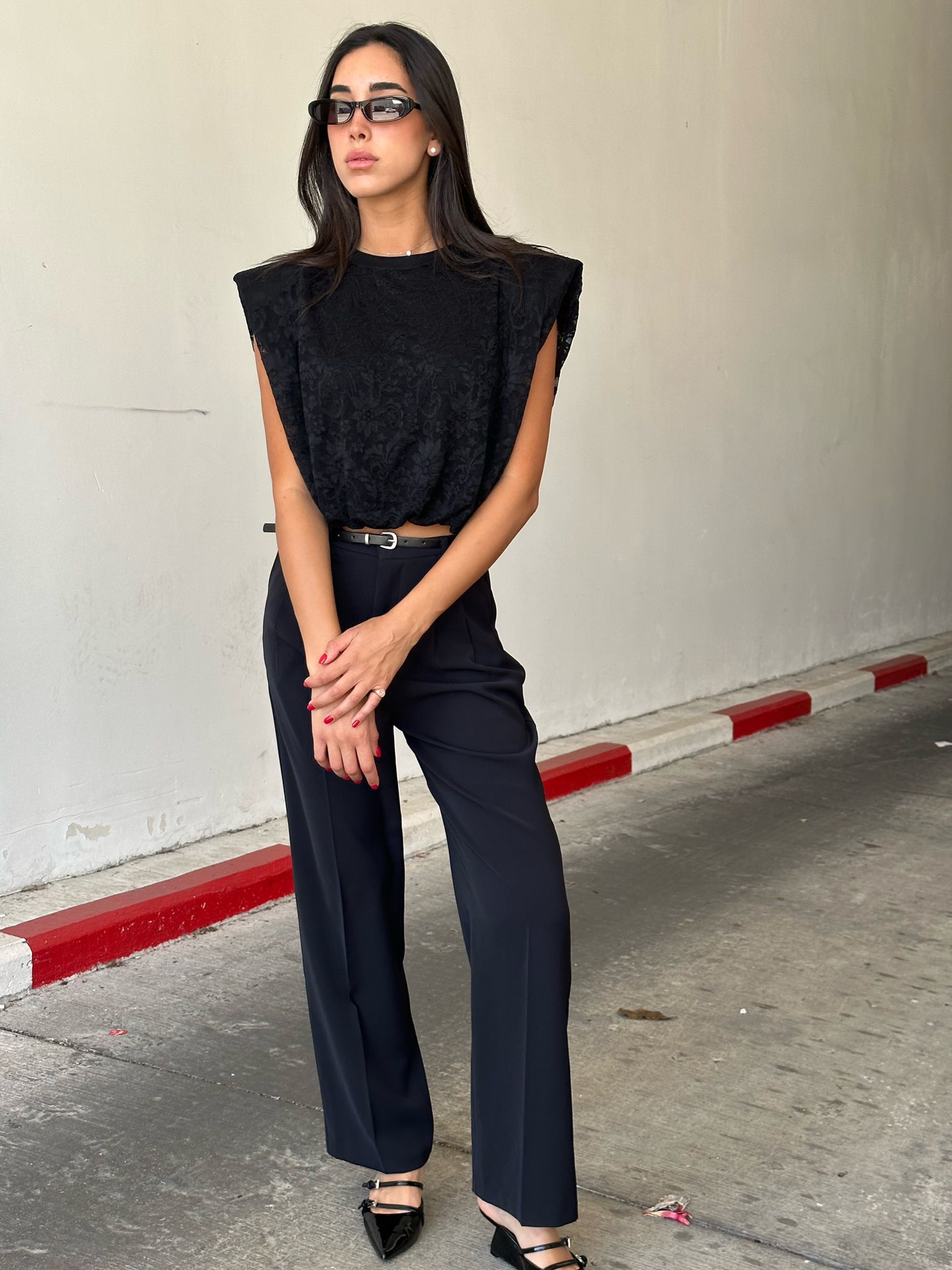 חולצת קרופ אנה שחור