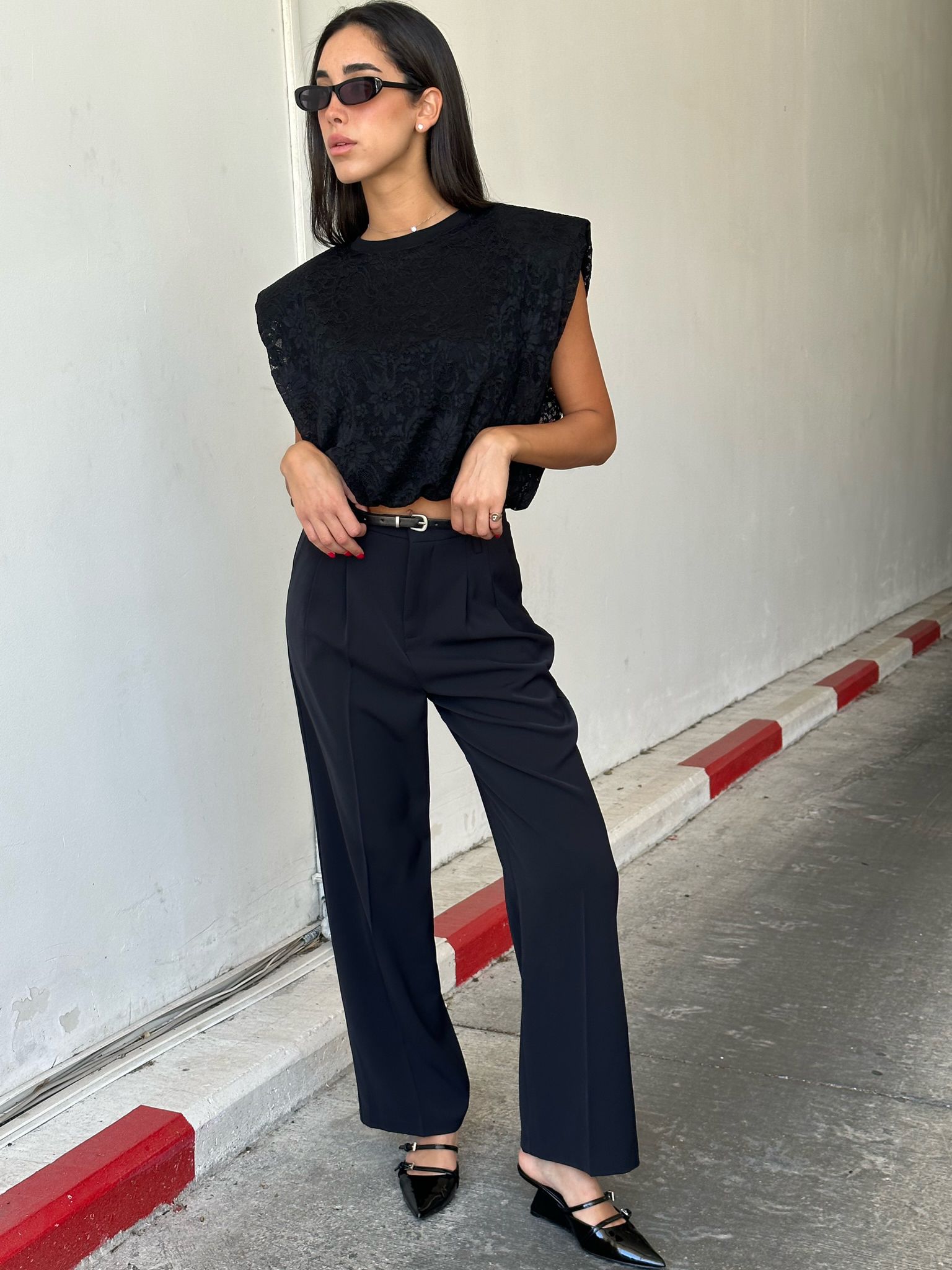 חולצת קרופ אנה שחור