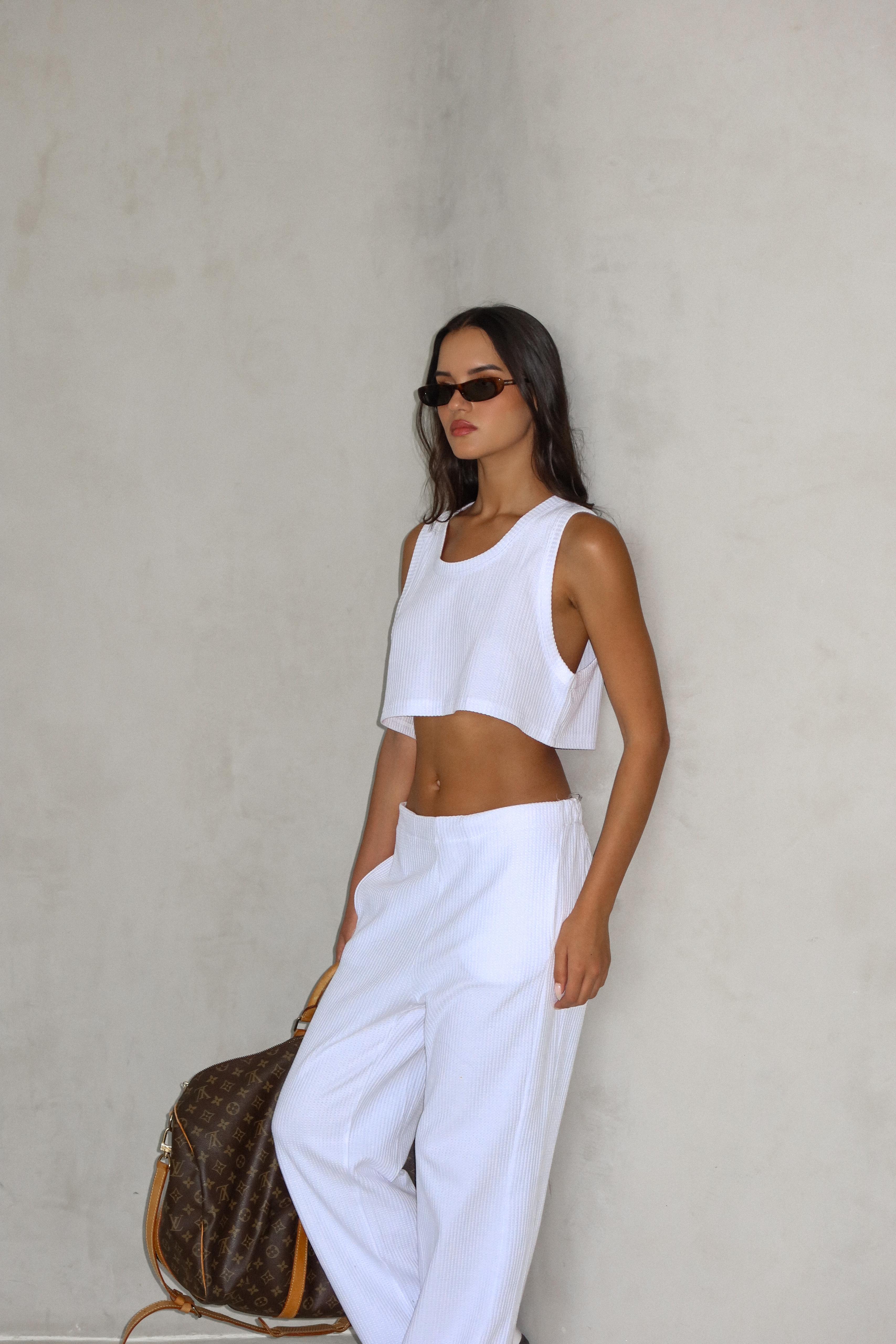 חליפת ממסי לבן