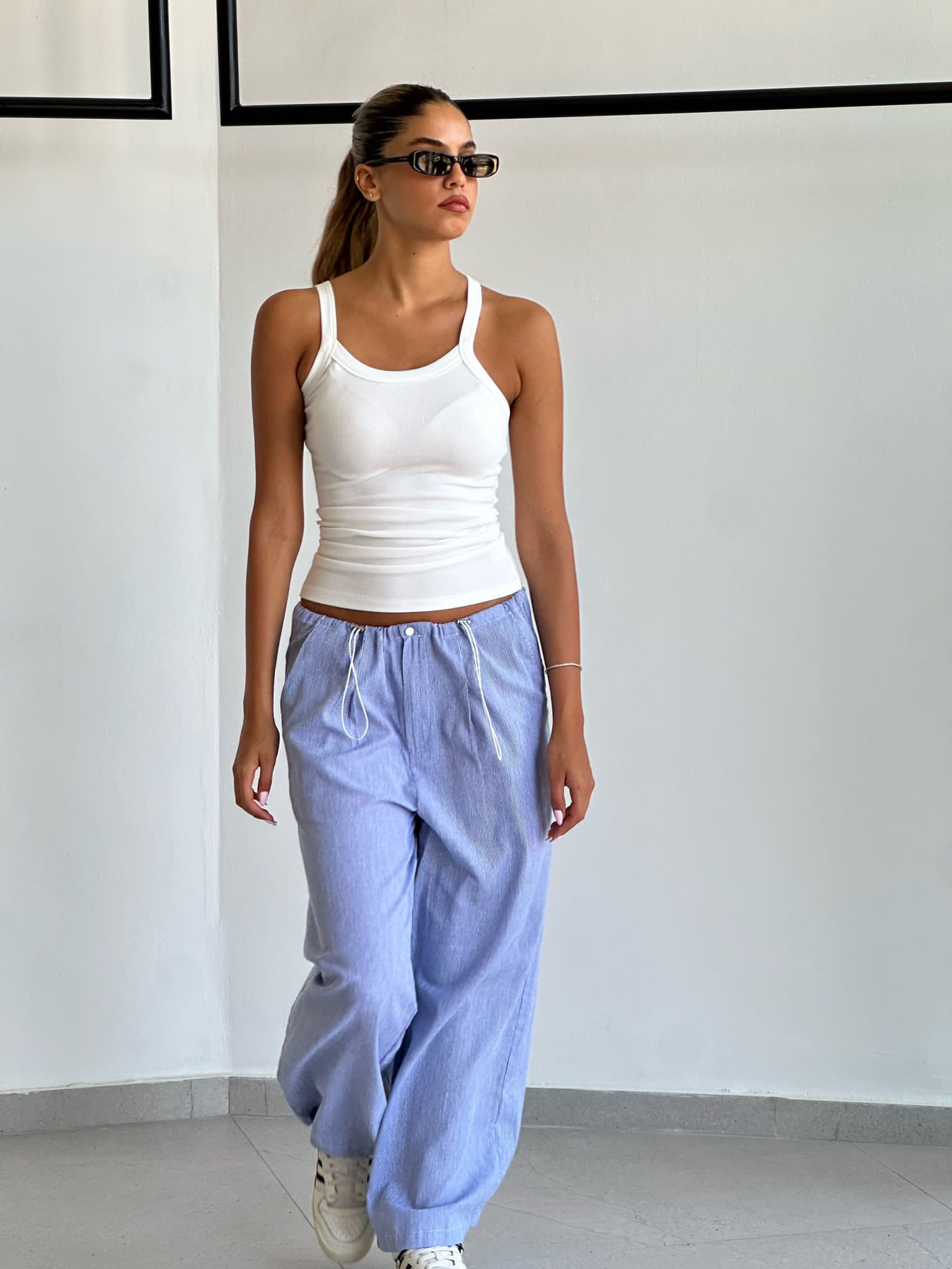 גופיה נוף לבן