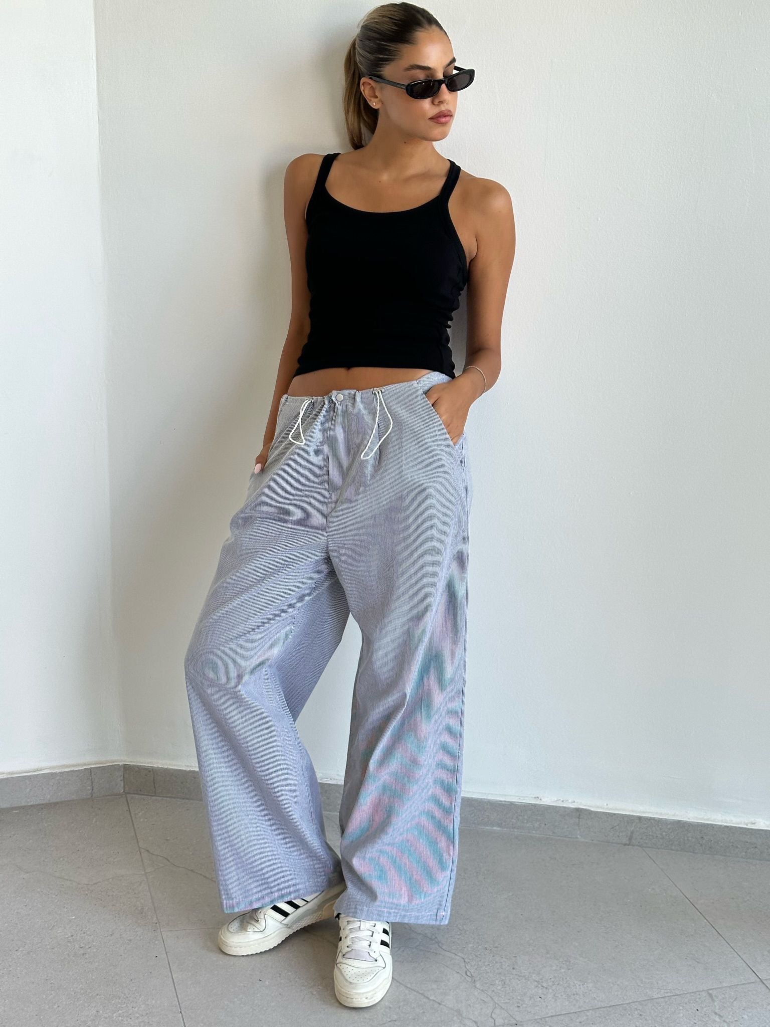 גופיה נוף שחור