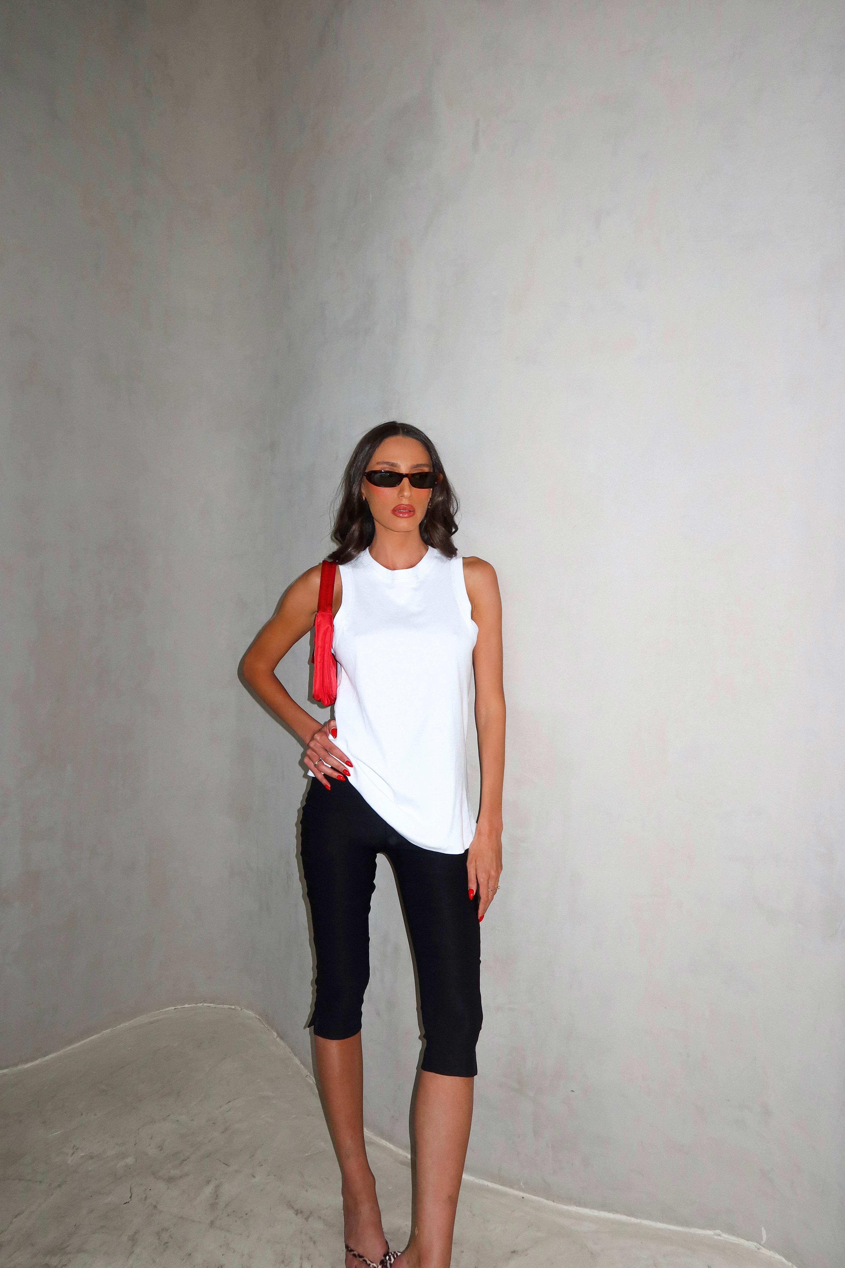 גופיית קילי לבן