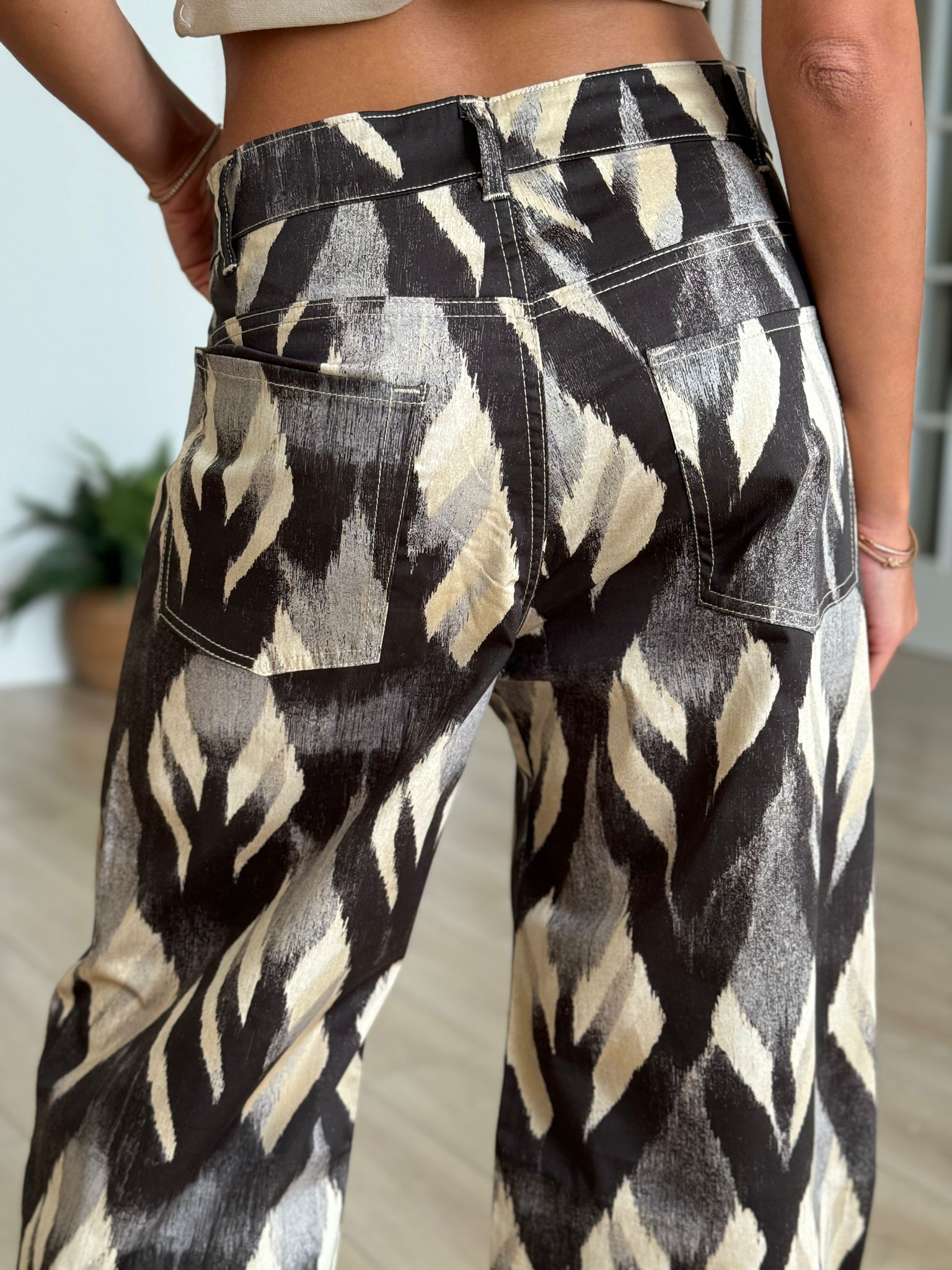 מכנס נוי שחור