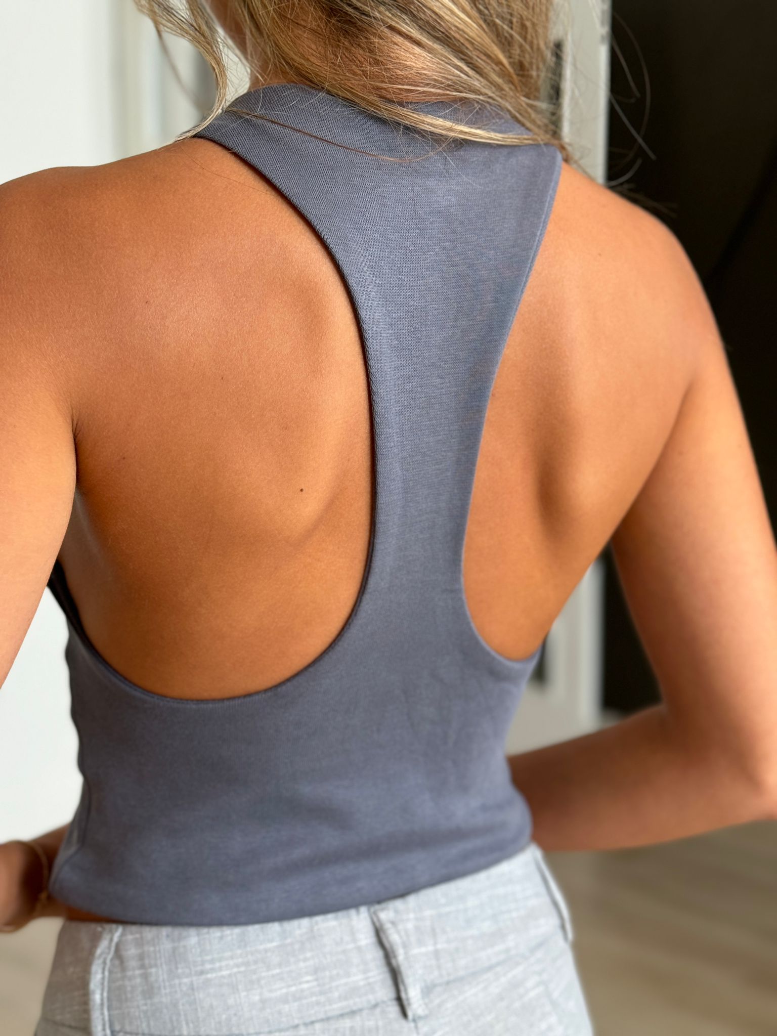 גופיה ברוס אפור