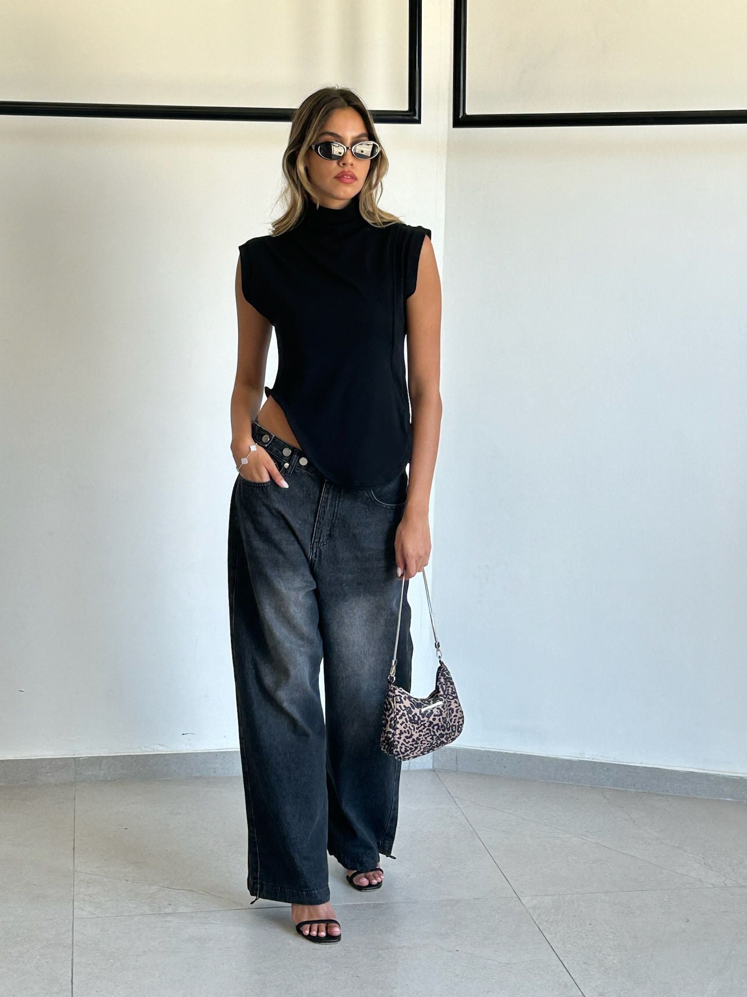 ג'ינס ג'וי שחור