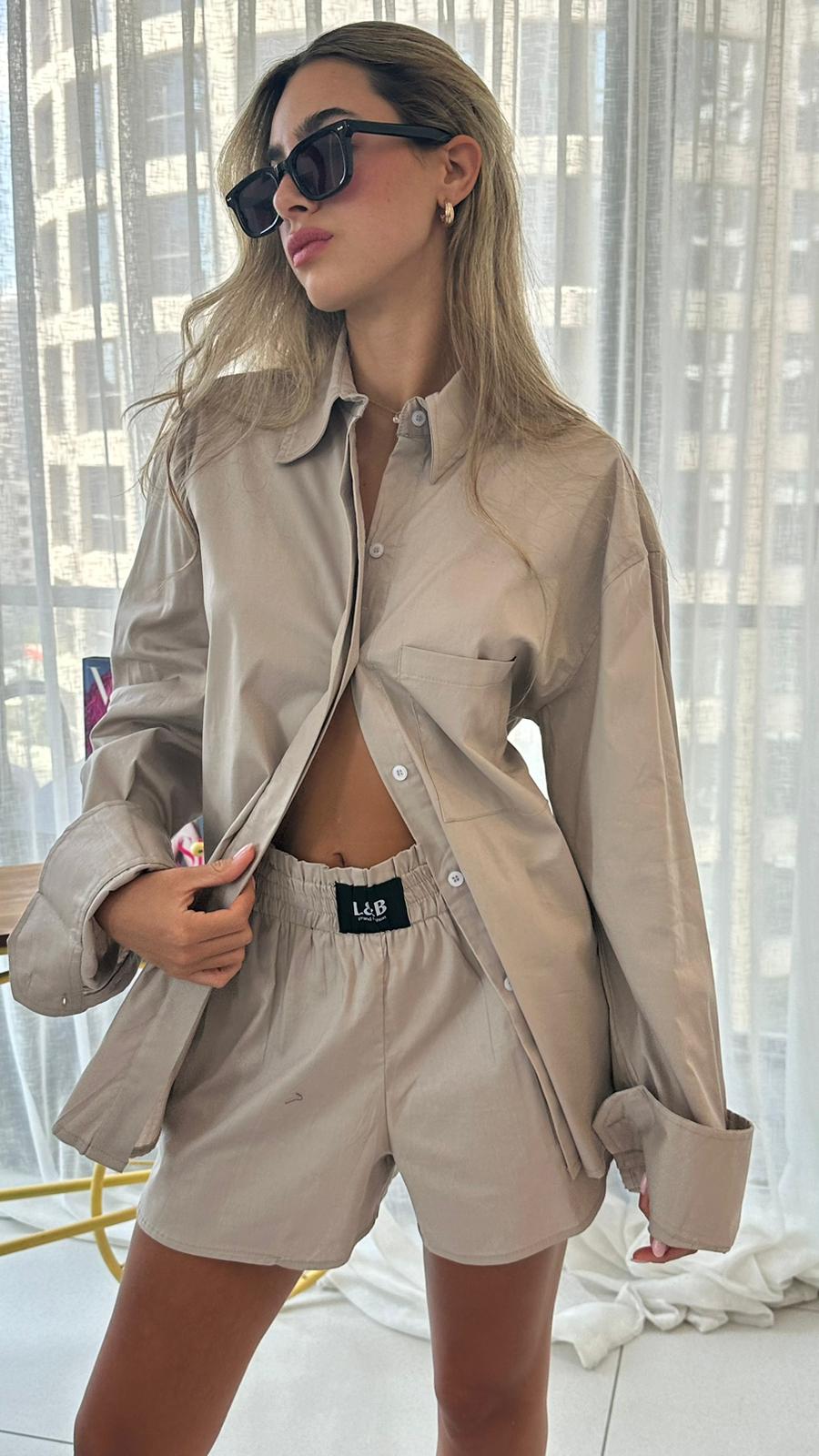 חליפת קארינה אבן