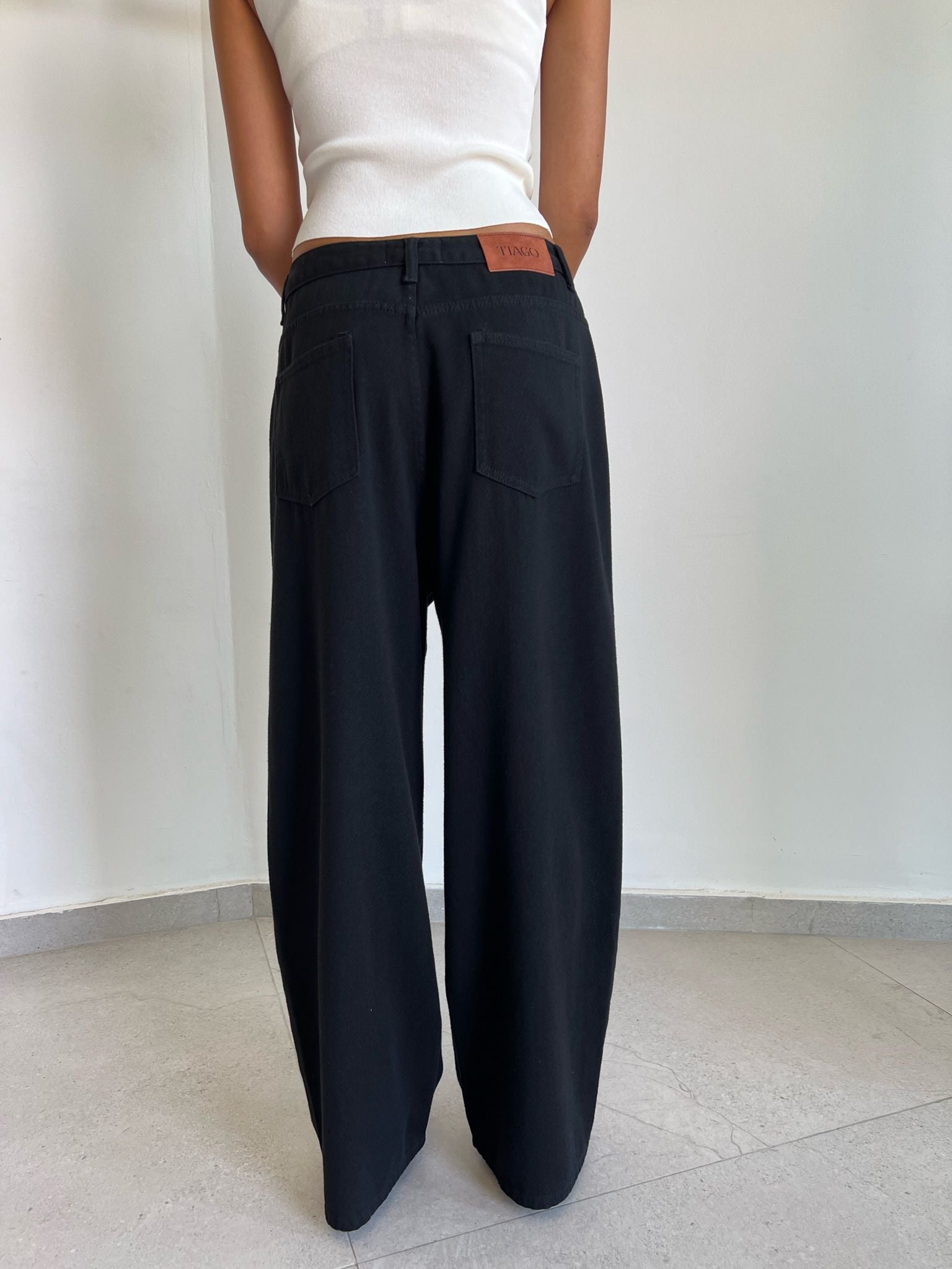 ג'ינס לואי שחור פחם