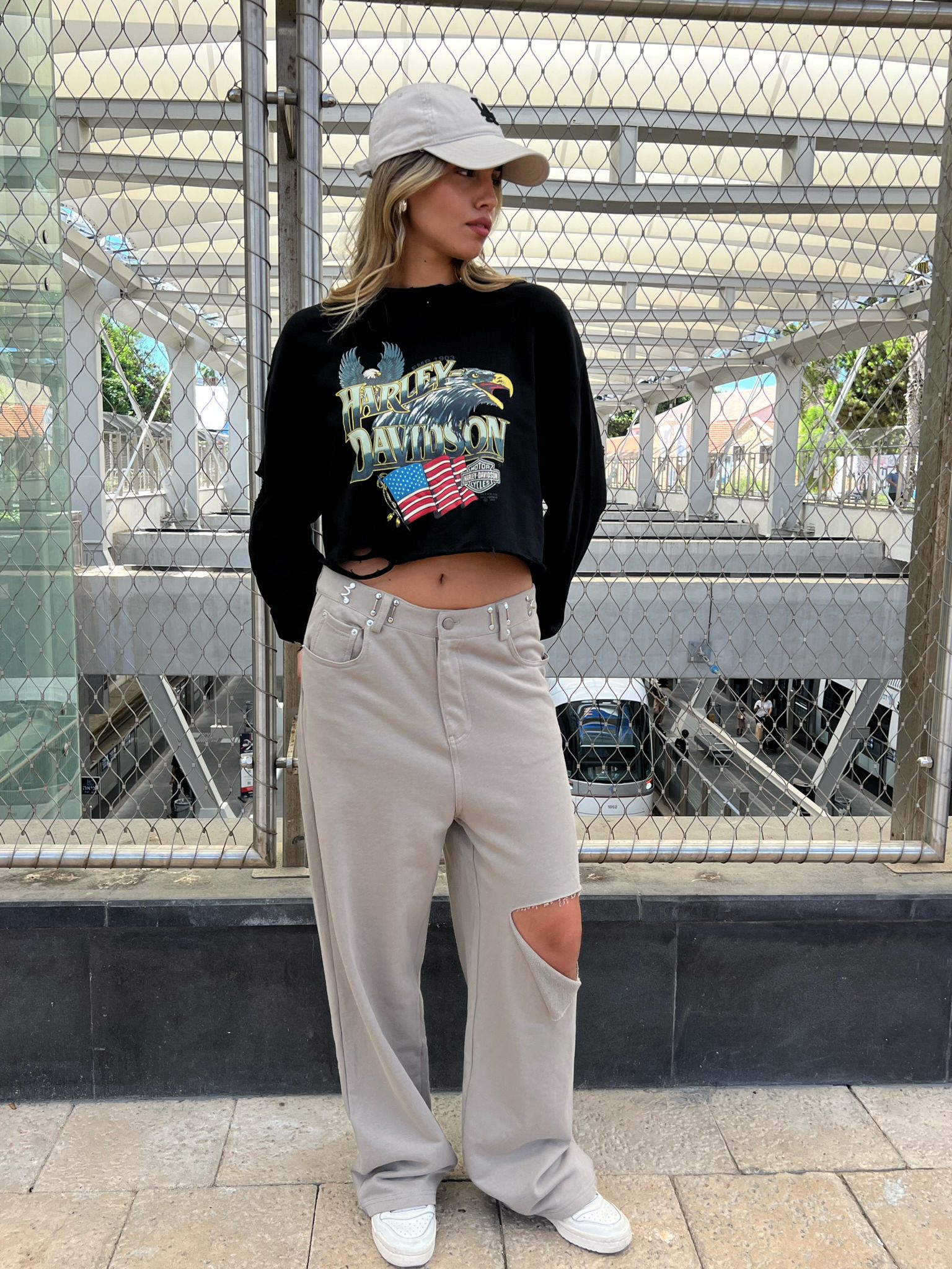 סווצר תיאה שחור