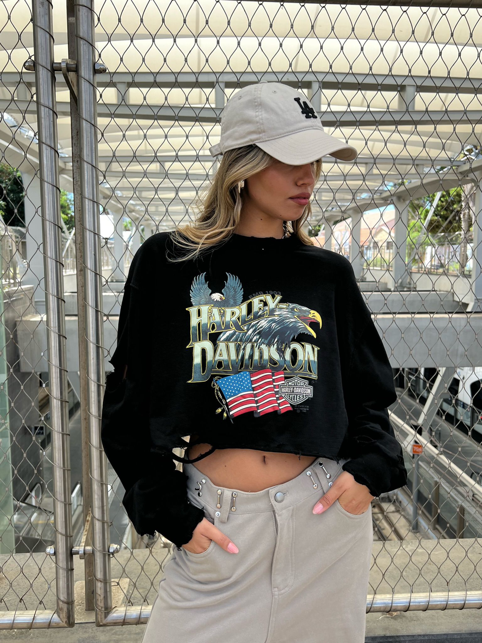 סווצר תיאה שחור