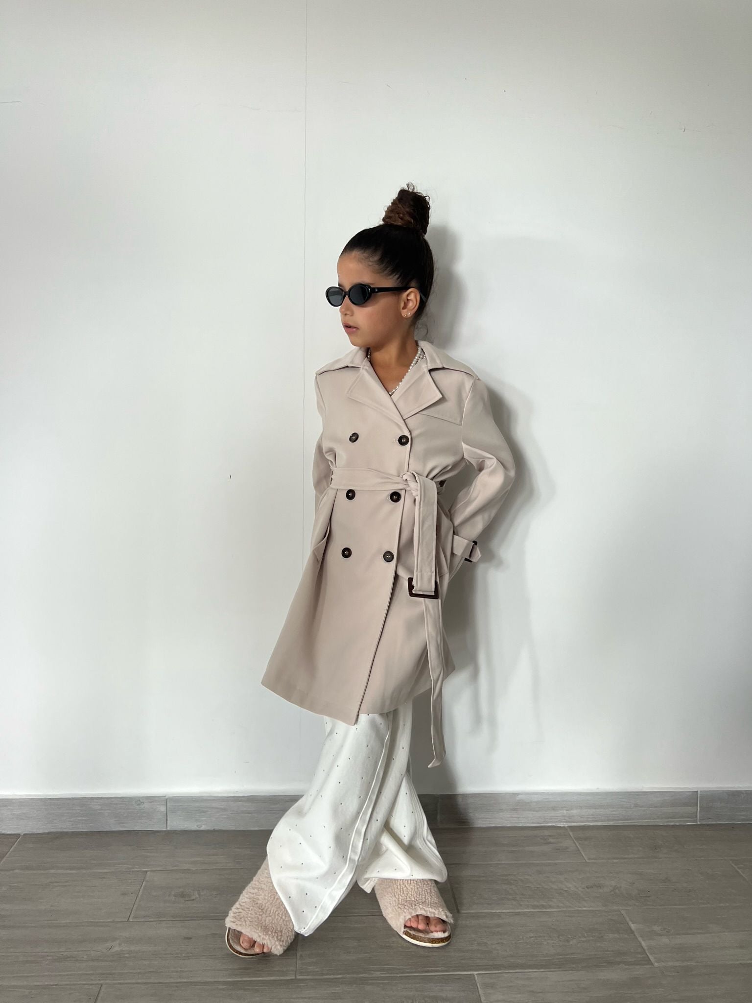 מעיל אלואיז אבן