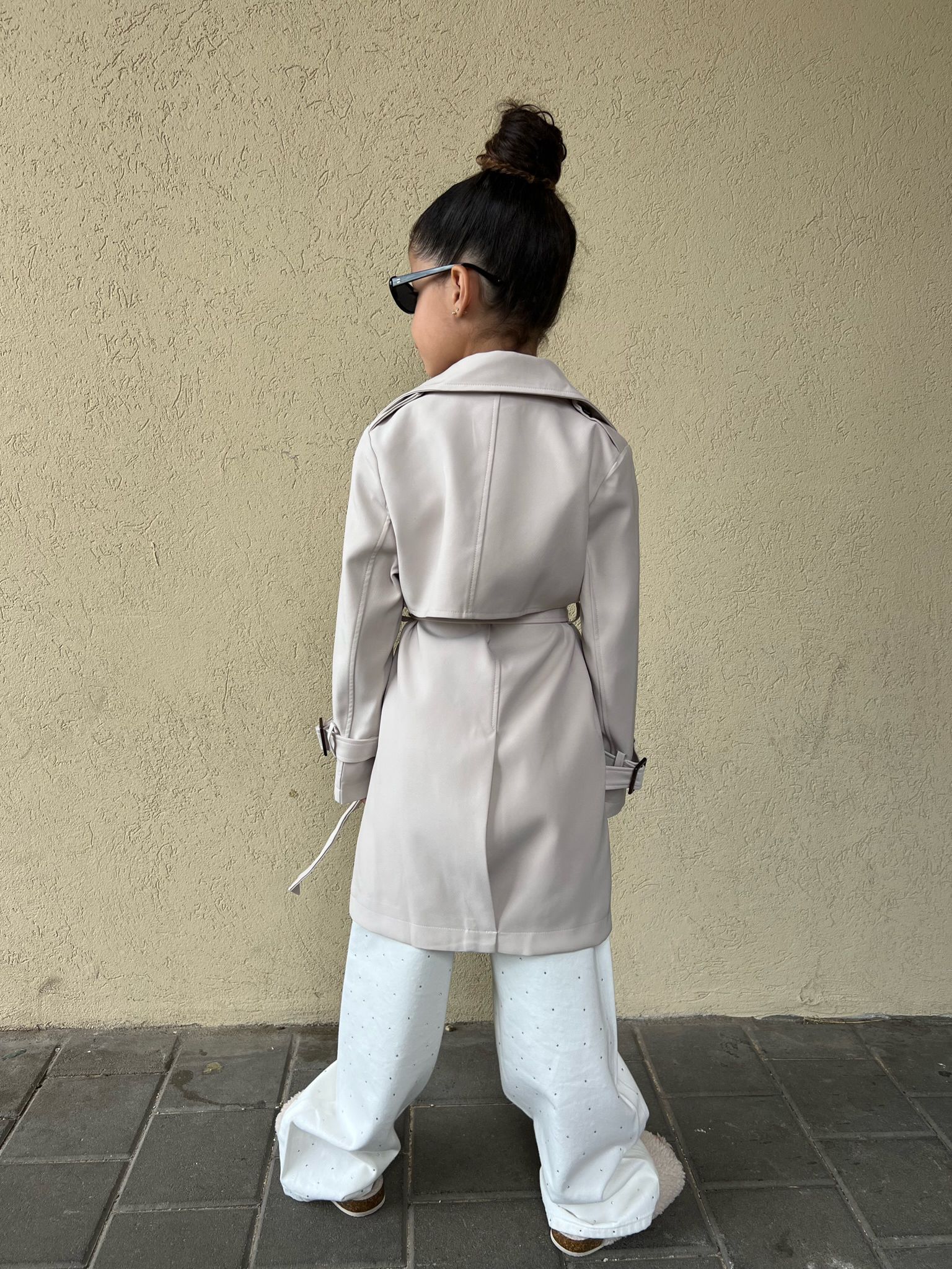 מעיל אלואיז אבן