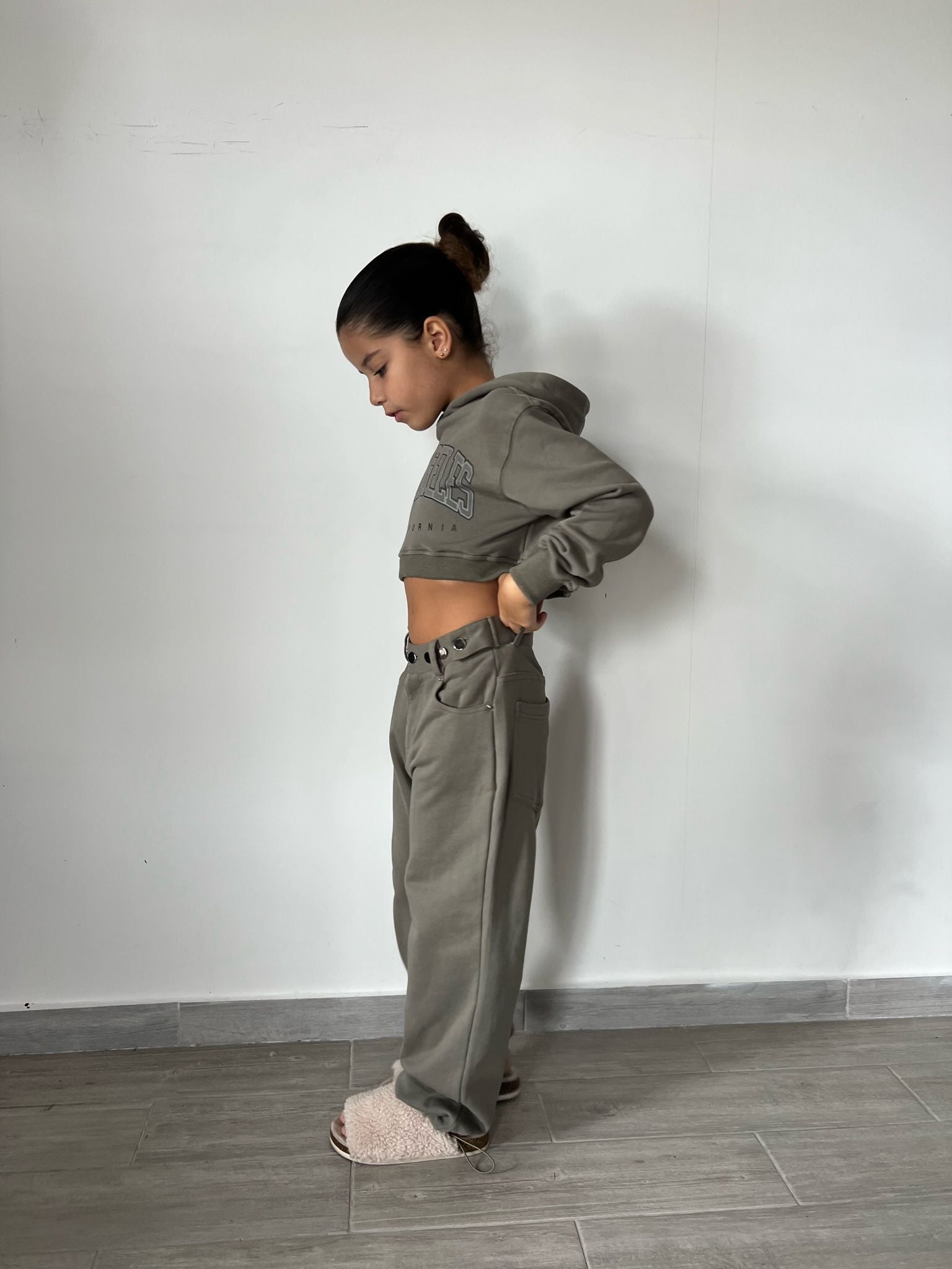 מכנס לביא זית