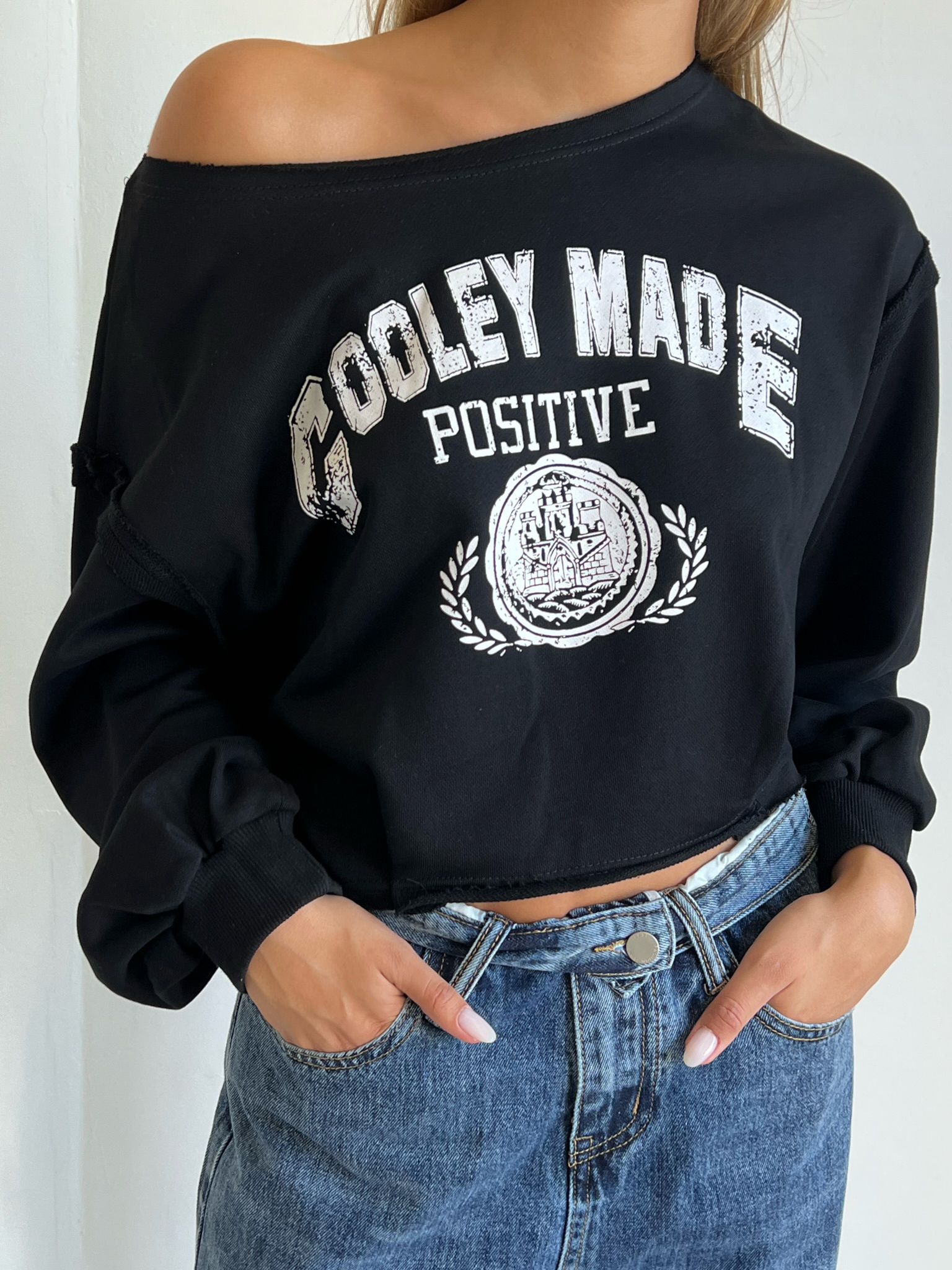 סווצ'ר מאליס שחור