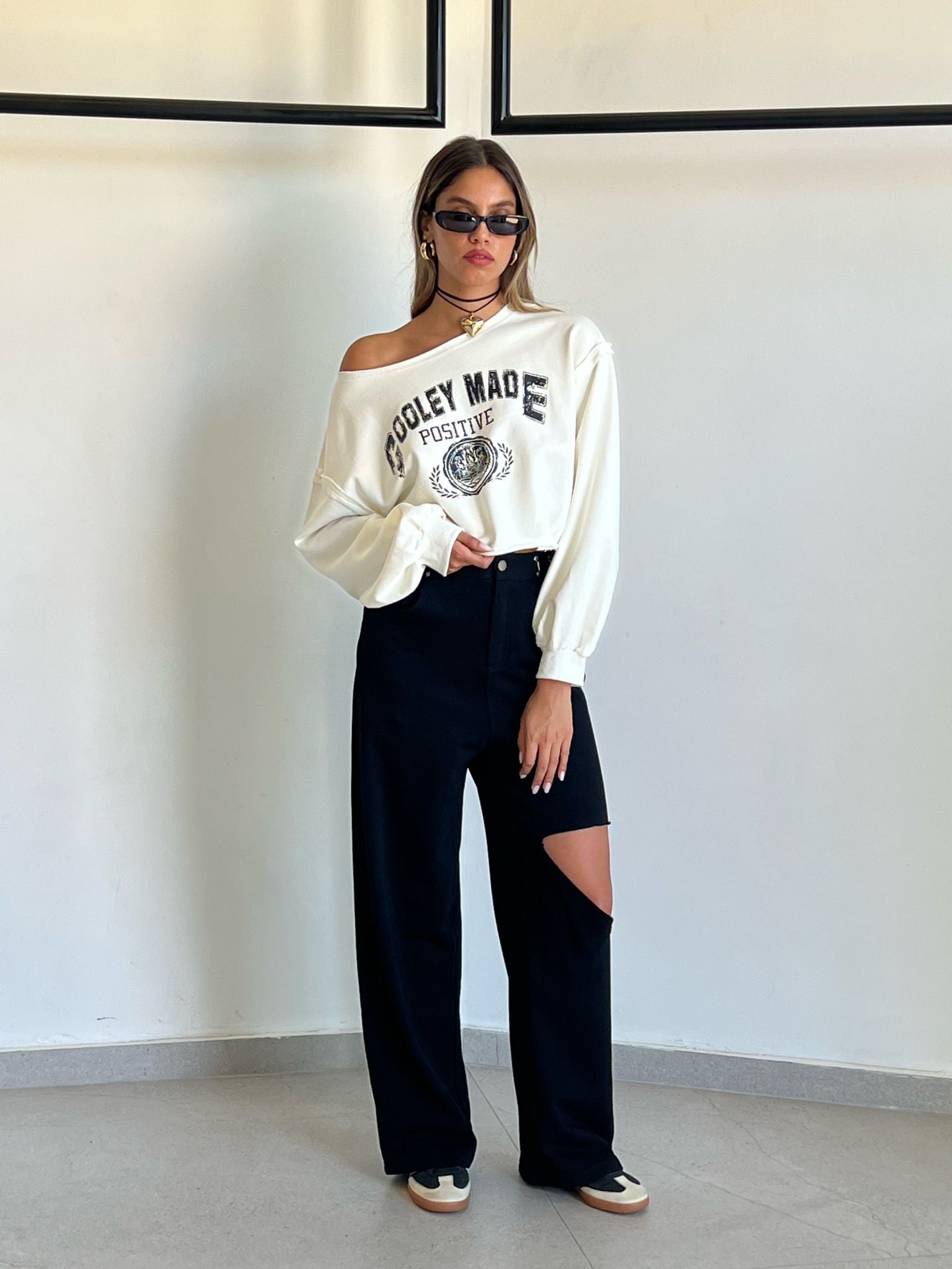 סווצ'ר מאליס לבן