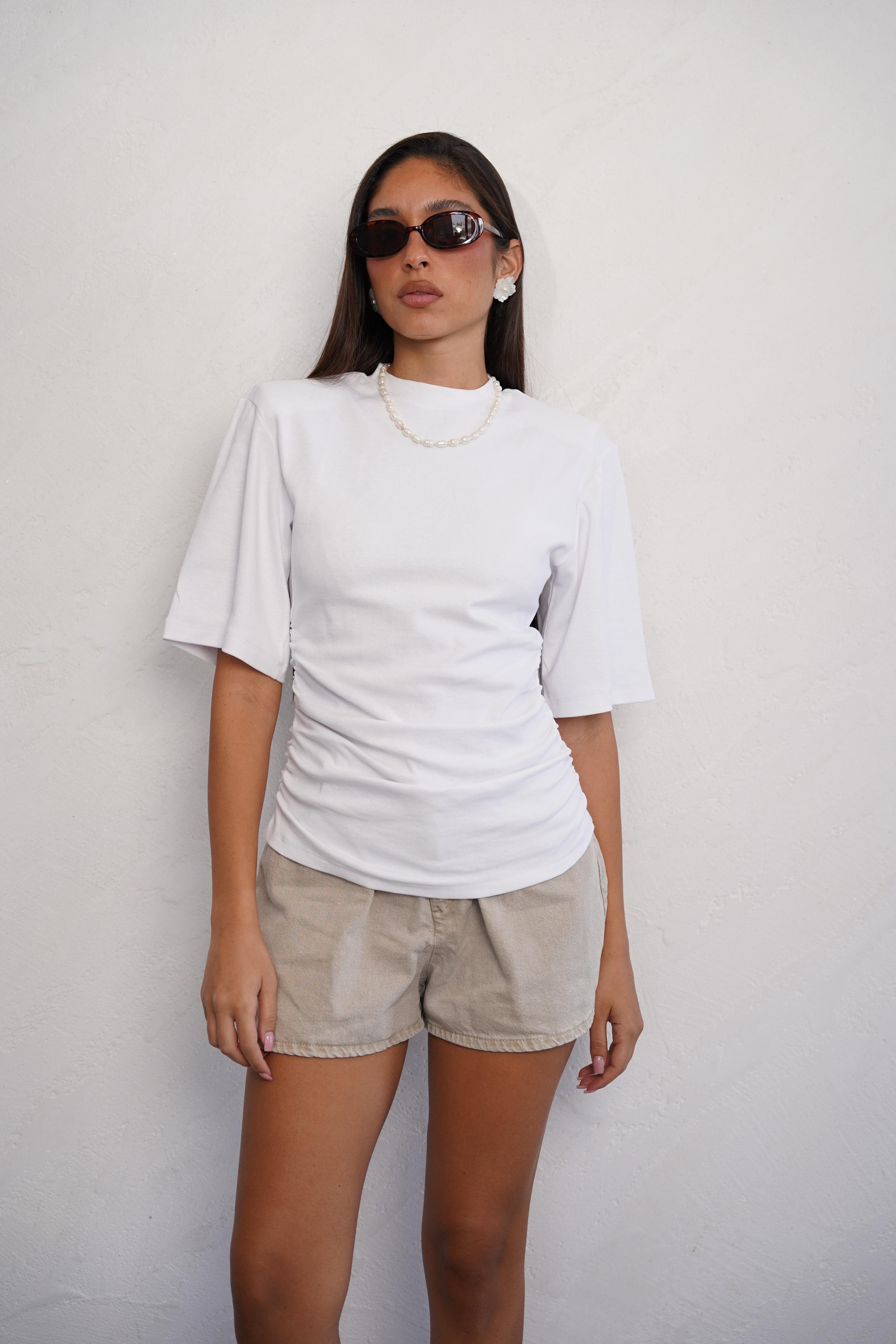 חולצת מאי לבן