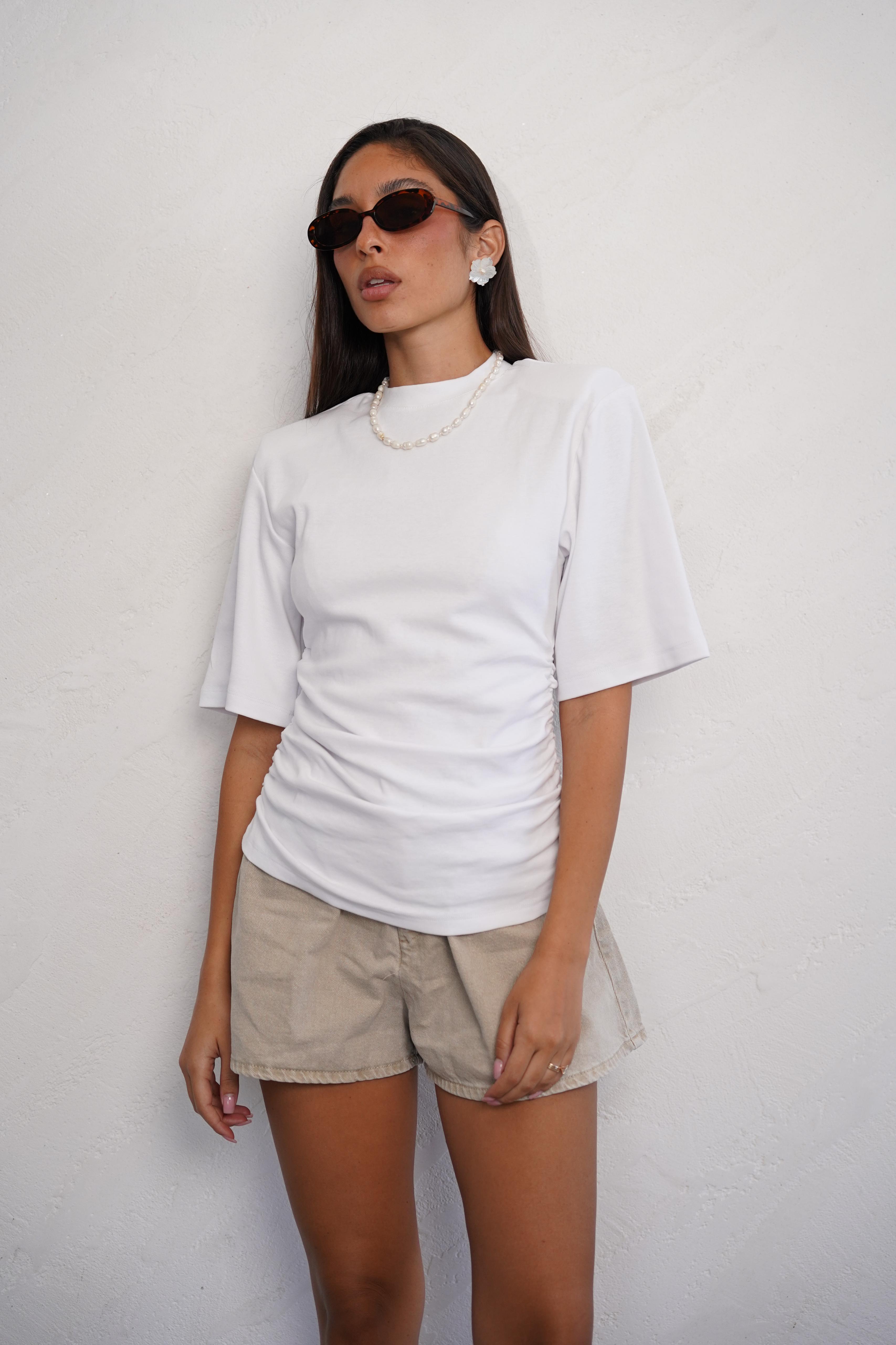 חולצת מאי לבן