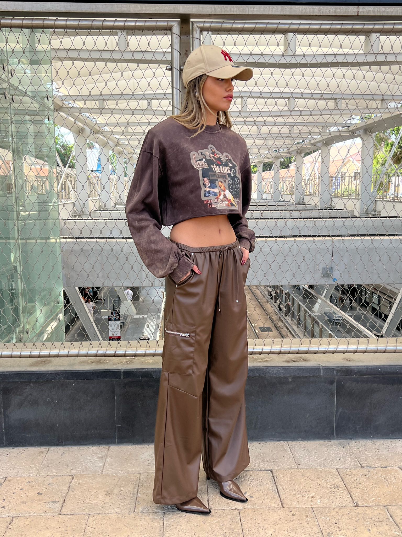 מכנס יהלי חום